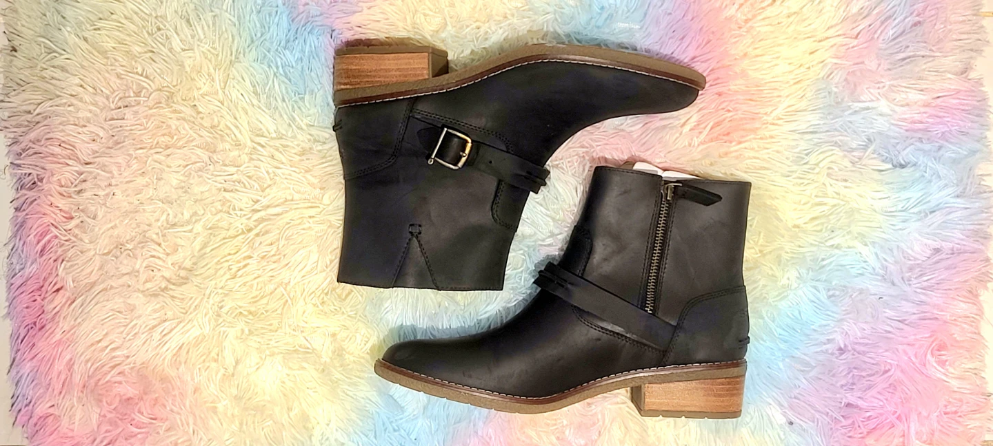 US size 9.5 Sperry Women's Seaport Storm Boots Black