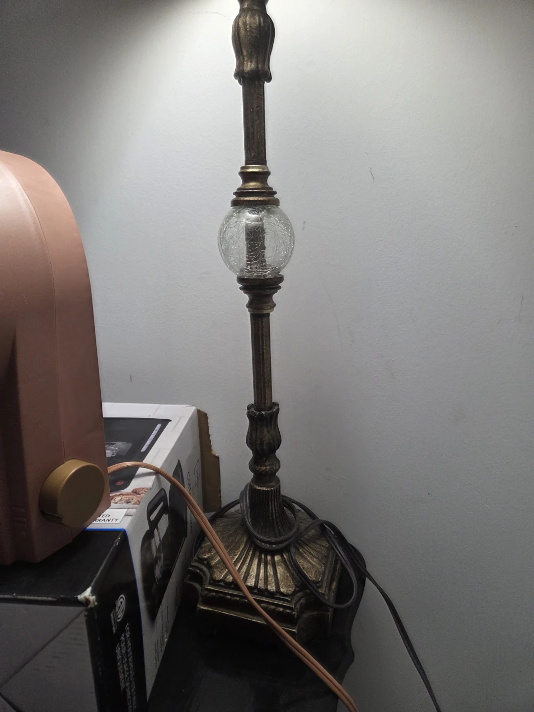 Table Lamp with Textured Shade - photo 4