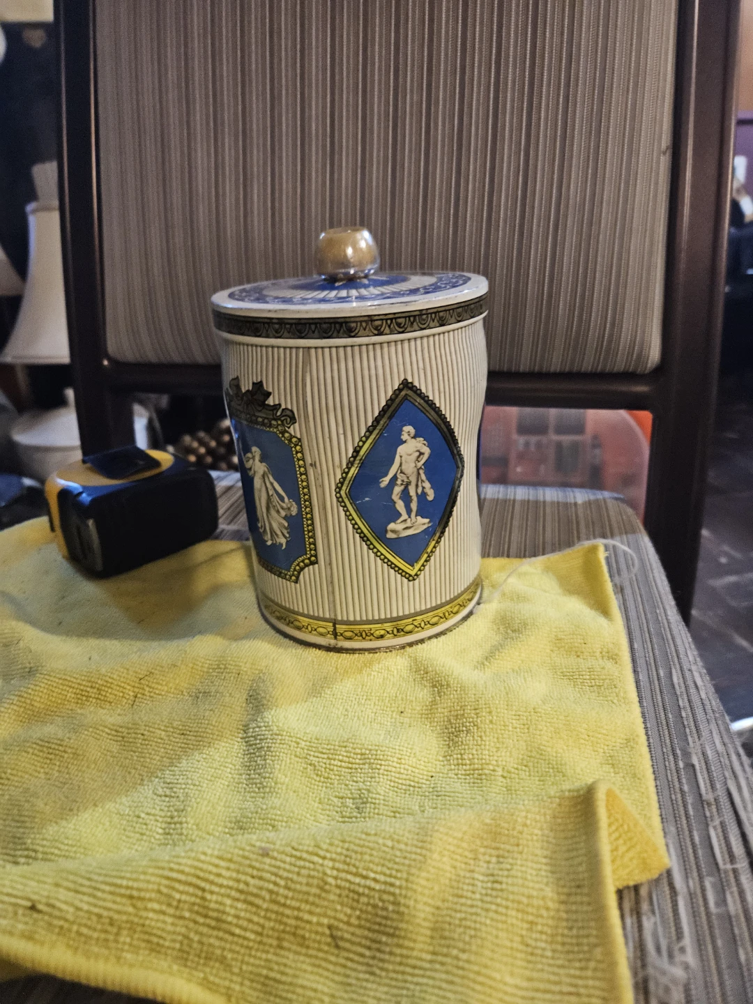 Vintage Decorative Tin - photo 2