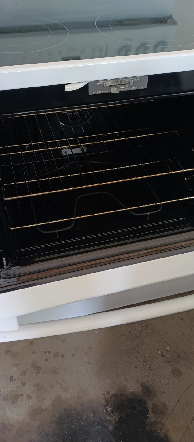 GE 240w electric stove all white 30" wide very clean euc - photo 4