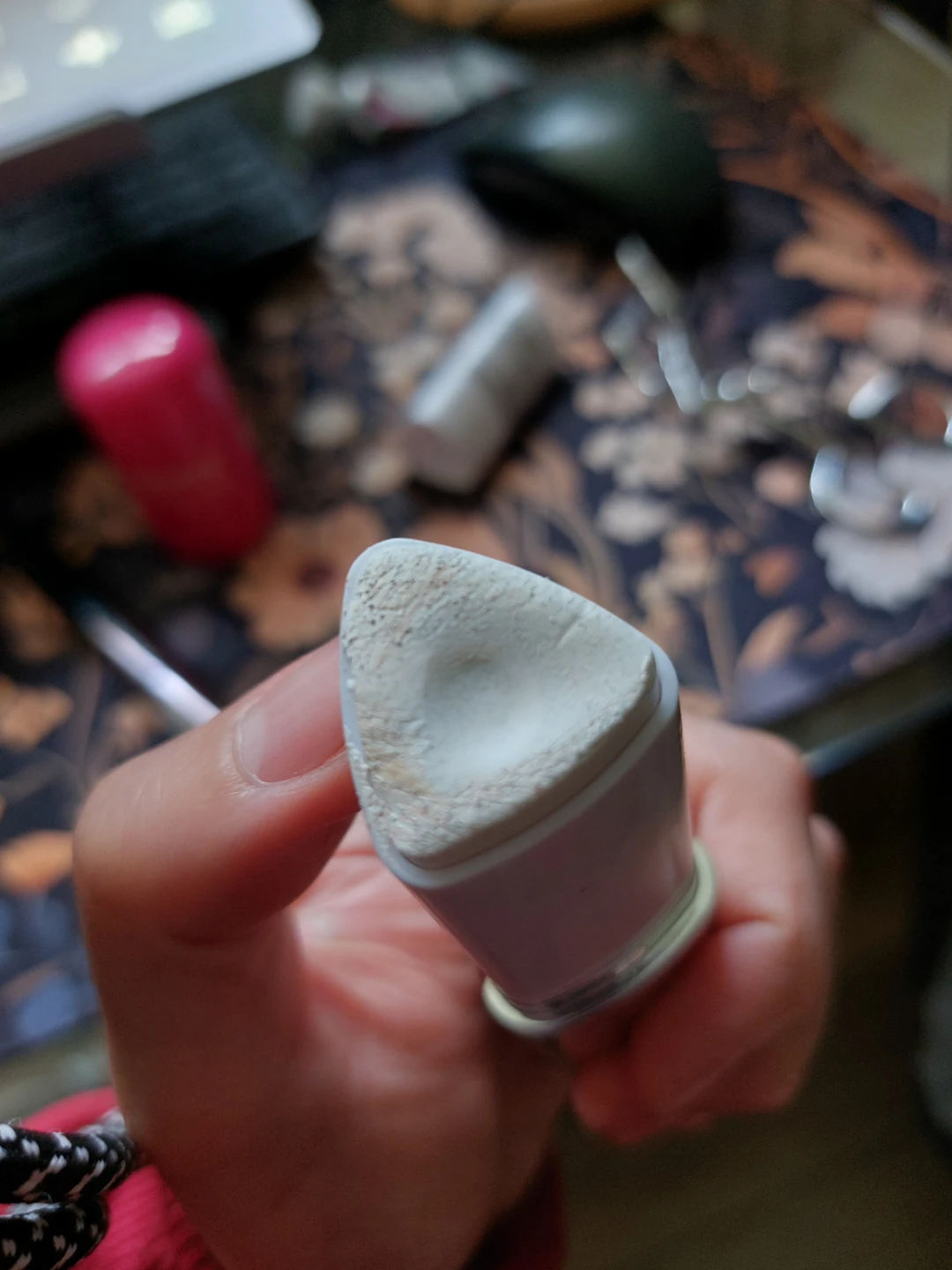 Colour changing foundation stick - photo 2