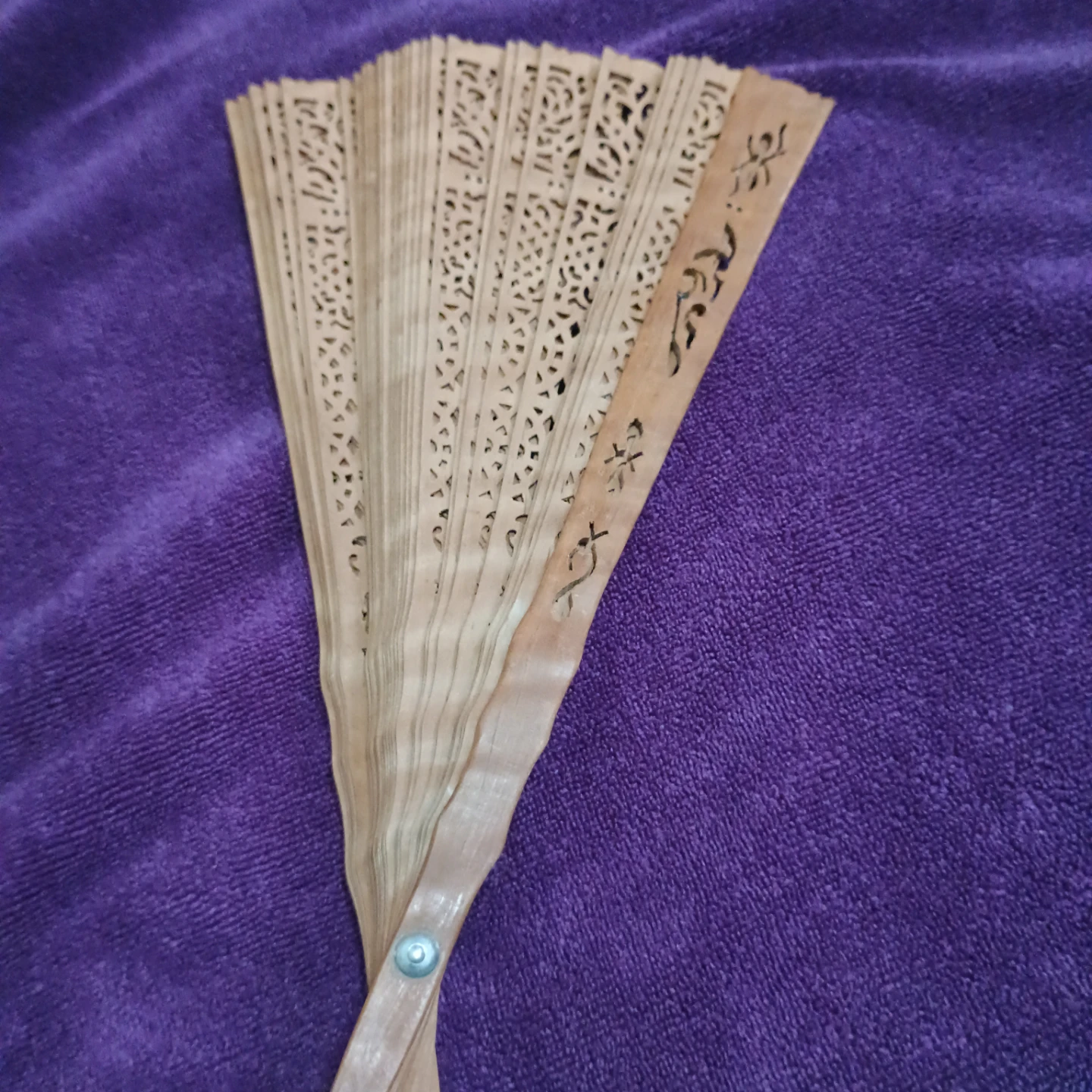 Wooden Carved Folding Fan - photo 2