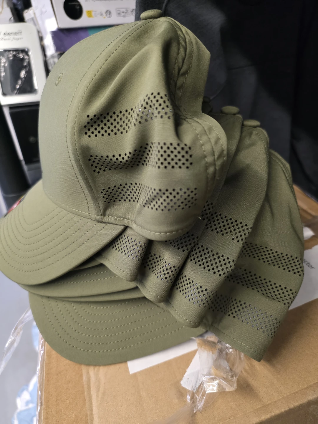 Adidas Hat - Olive Green - S/M - photo 2