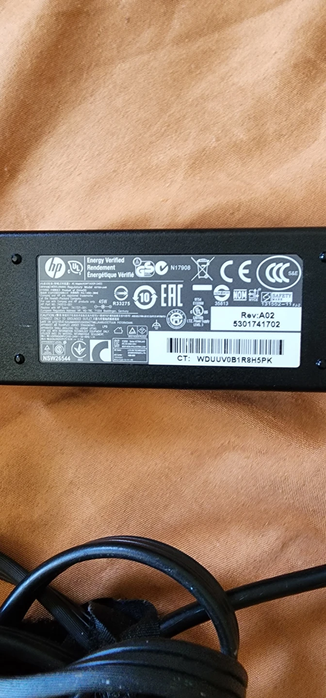 HP Laptop AC Adapter 45W - photo 2