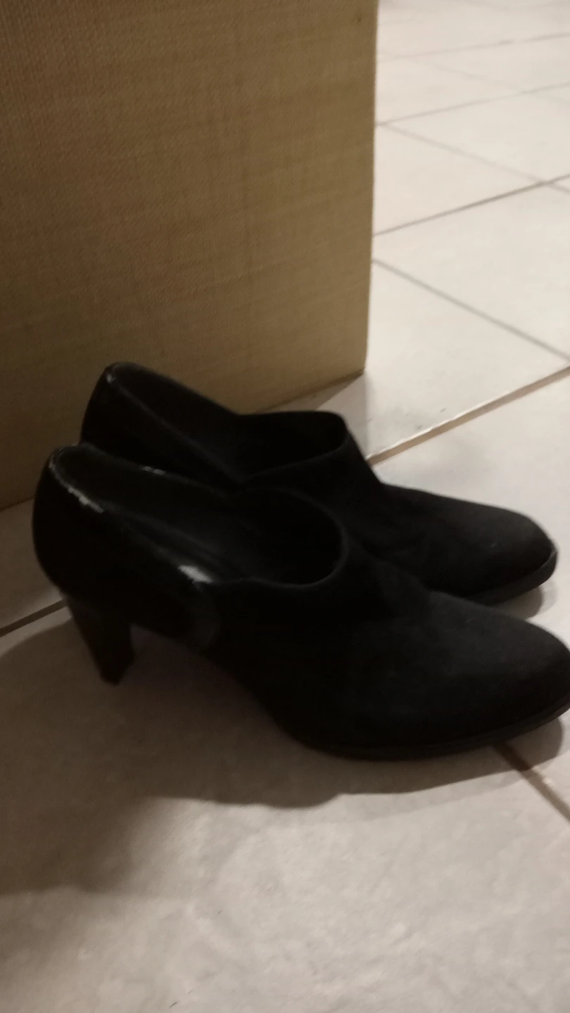 Stuart Weitzman Black Suede Ankle Boots - photo 4