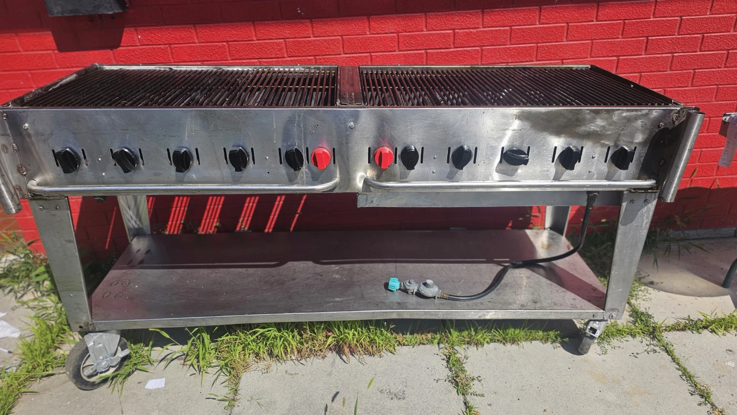 Commercial Propane Grill - photo 2