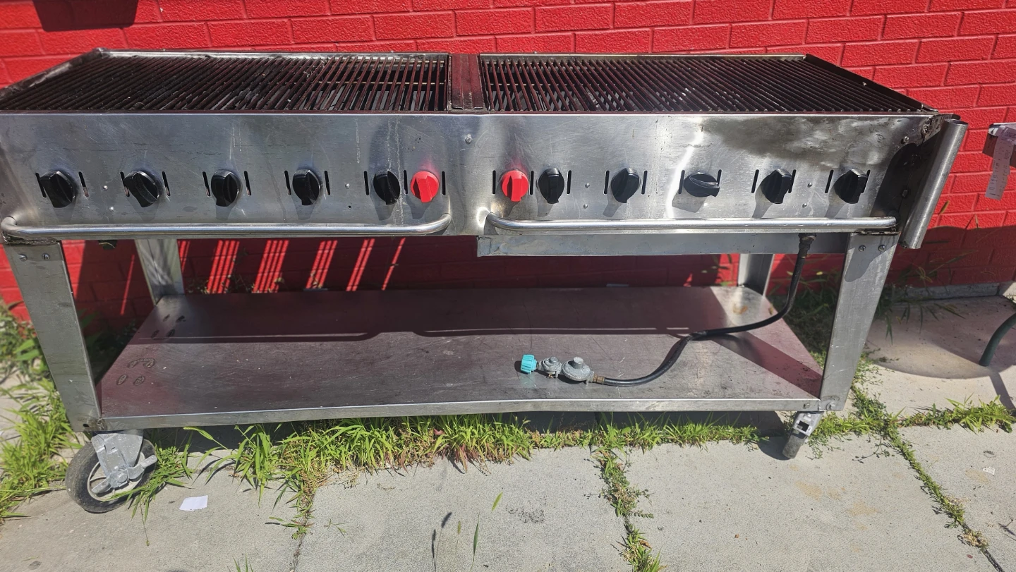 Commercial Propane Grill - photo 3