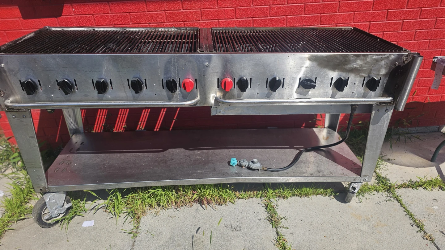 Commercial Propane Grill - photo 4