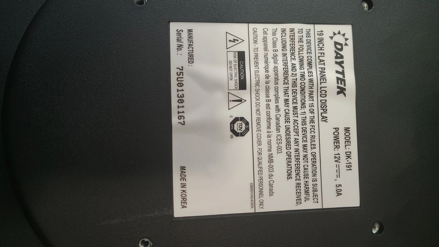 DAYTEK DK-191 19 Inch Flat Panel LCD Display