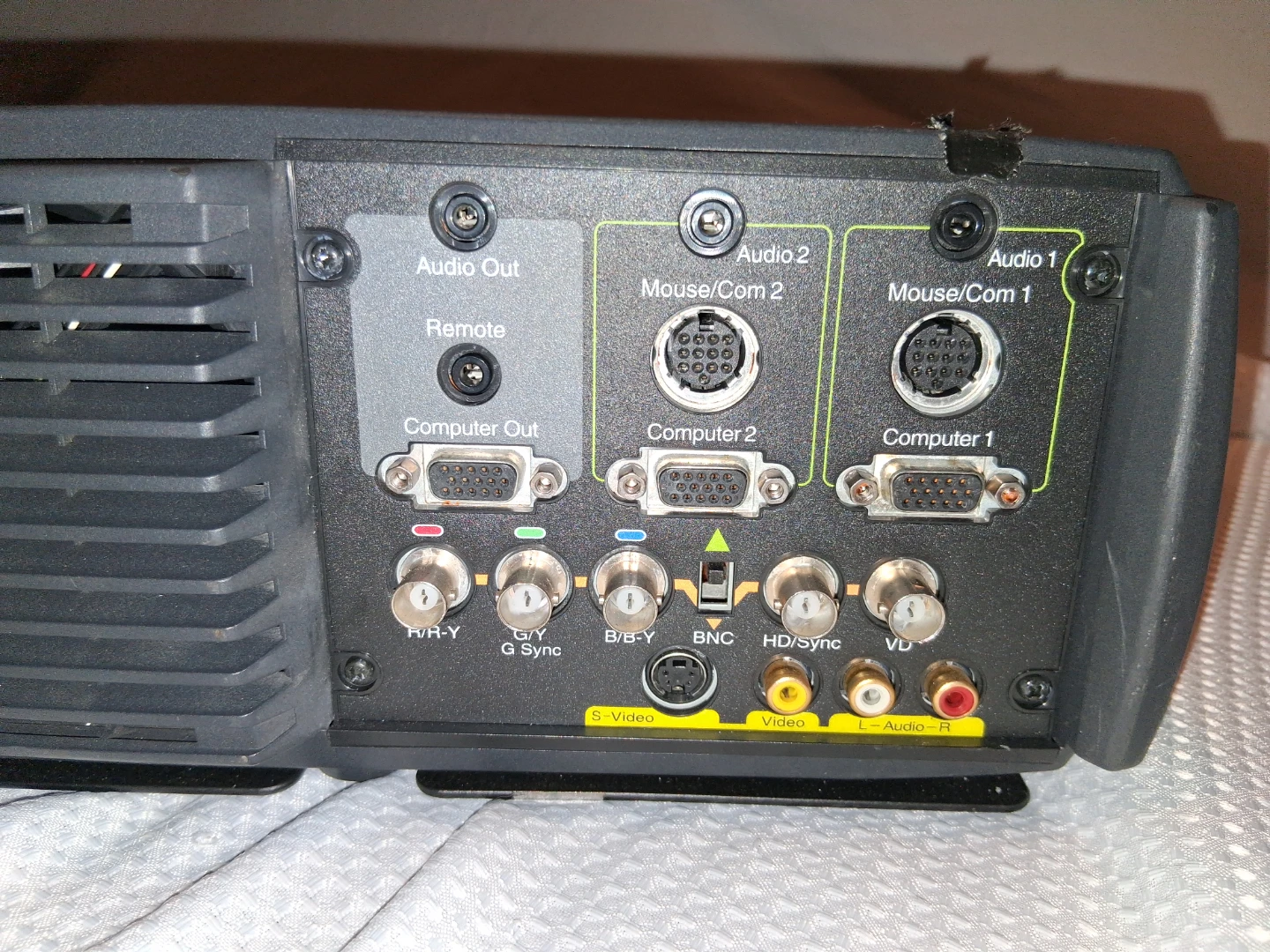 Epson PowerLite 1535 Projector - photo 5