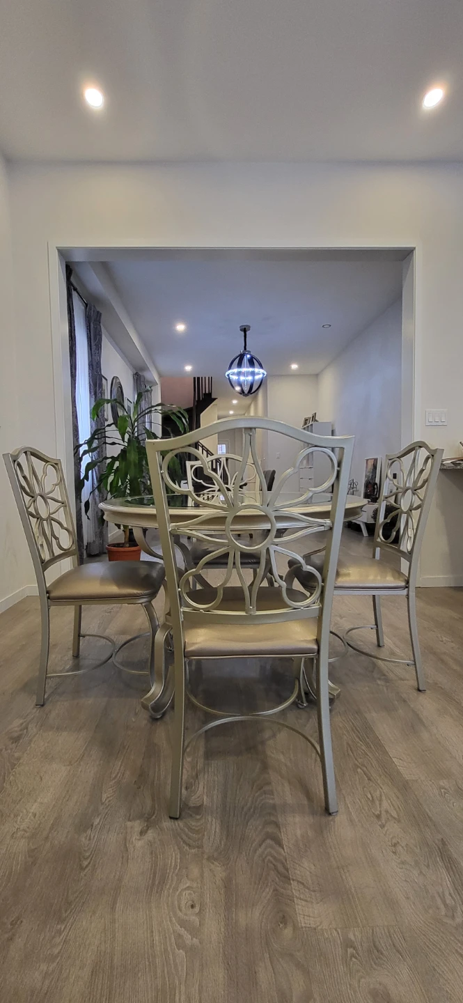 Ashley Round Mirror-top Dining Table Set with 5 Chairs. - photo 5