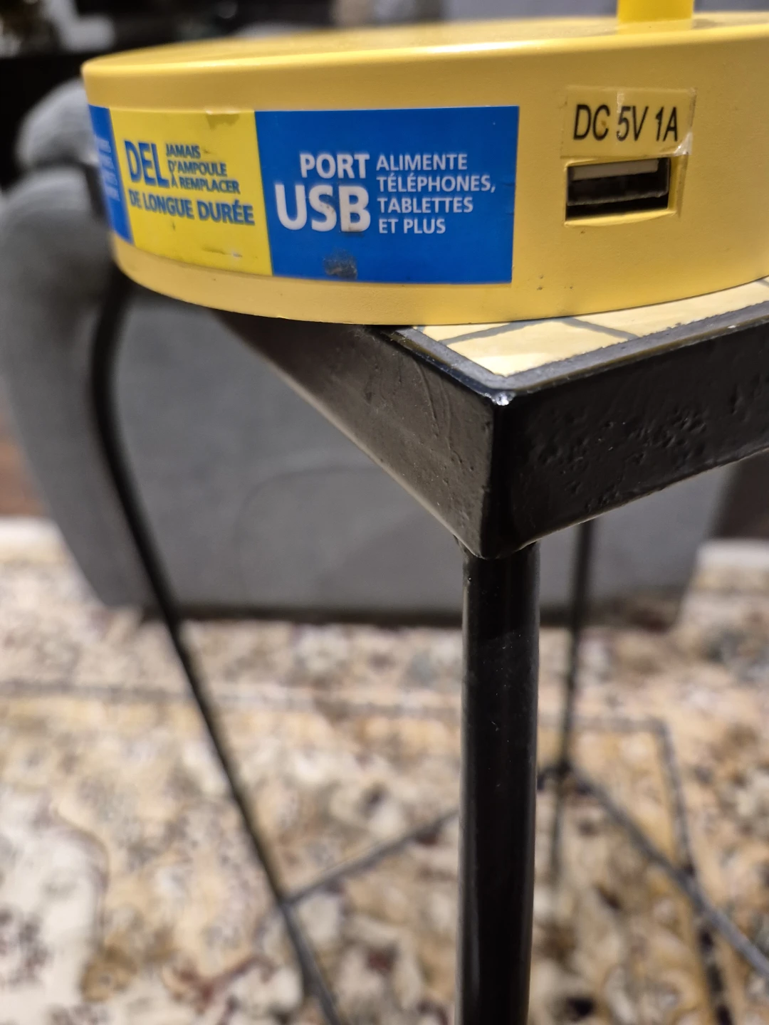 Work lamp with USB port - photo 3