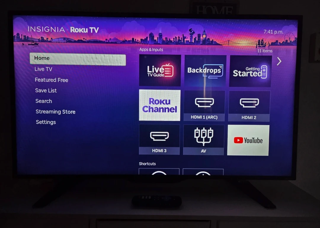 39" Insignia Roku Smart TV