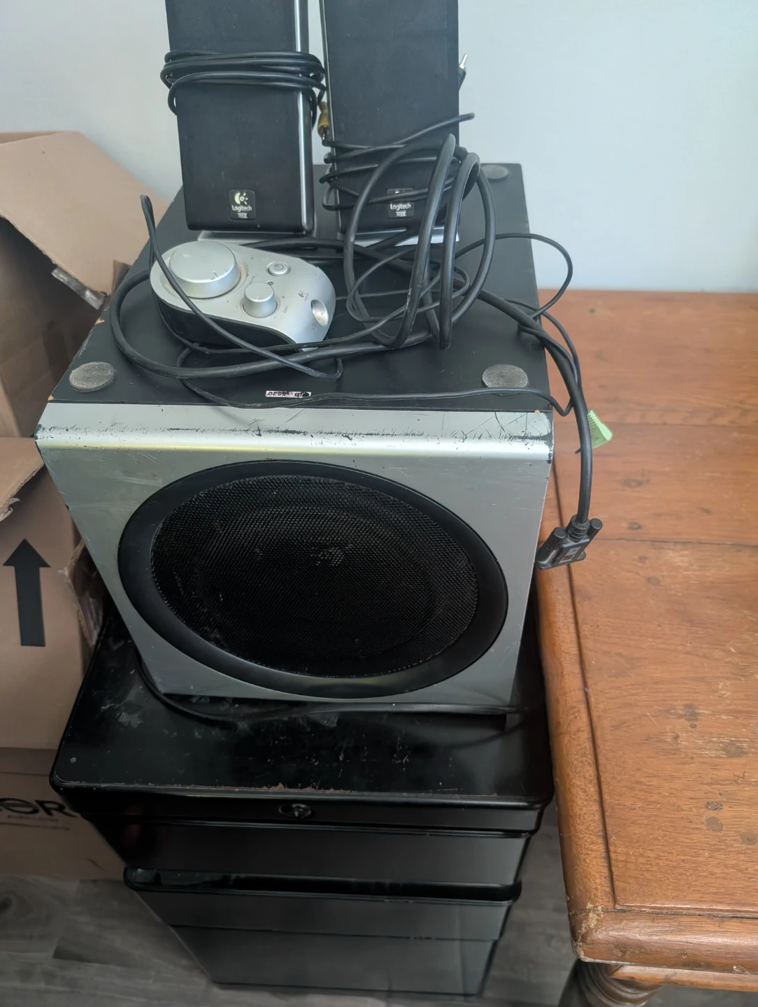 Logitech 2.1 Speaker System with Subwoofer - photo 4