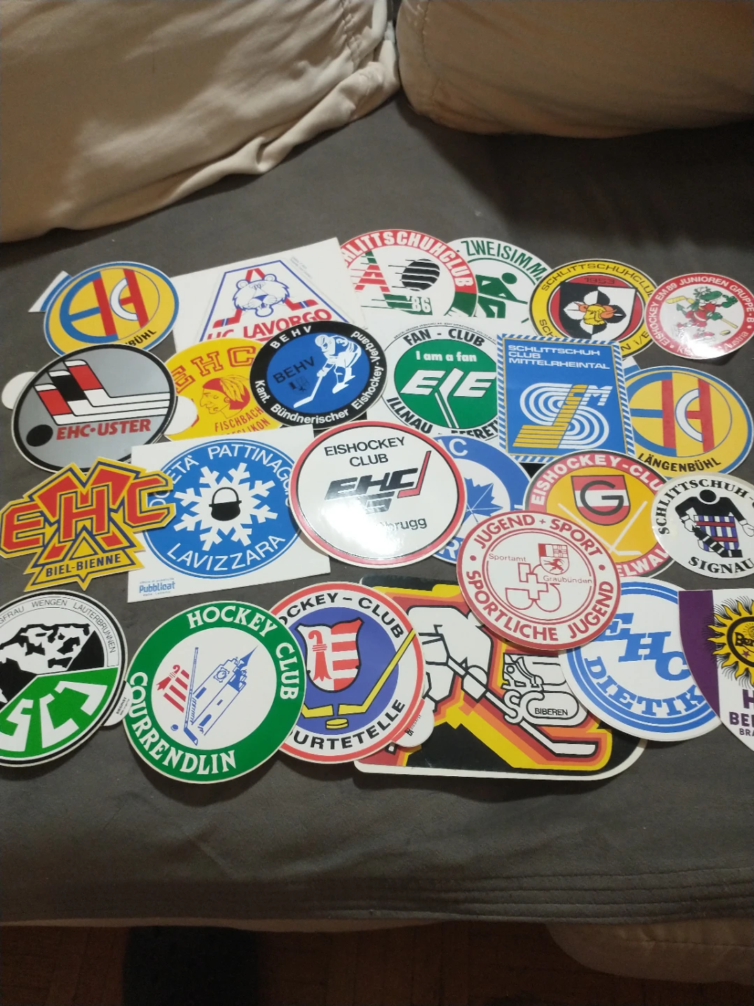 Neato! 25 Swiss Hockey Club Stickers lot #1