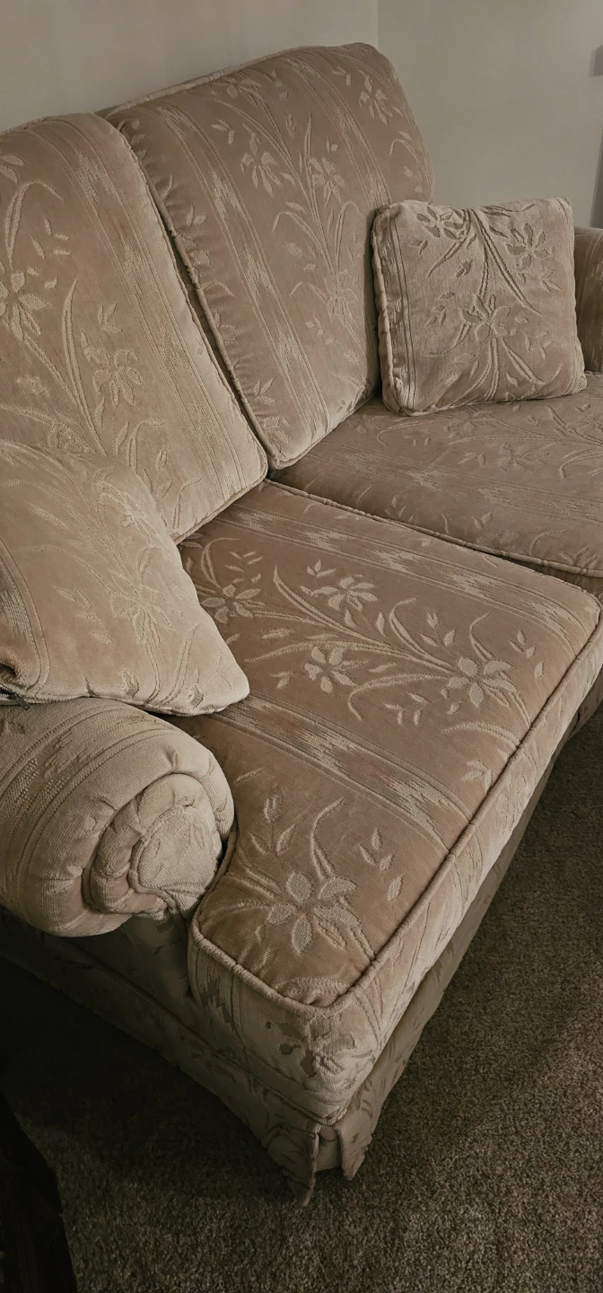 Floral Upholstered Sofa - photo 2
