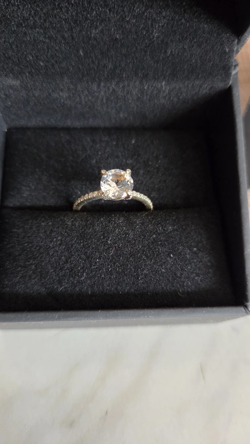 10k Gold Ring w. a Lab-created Sapphire Stone & Natural Diamonds - photo 5