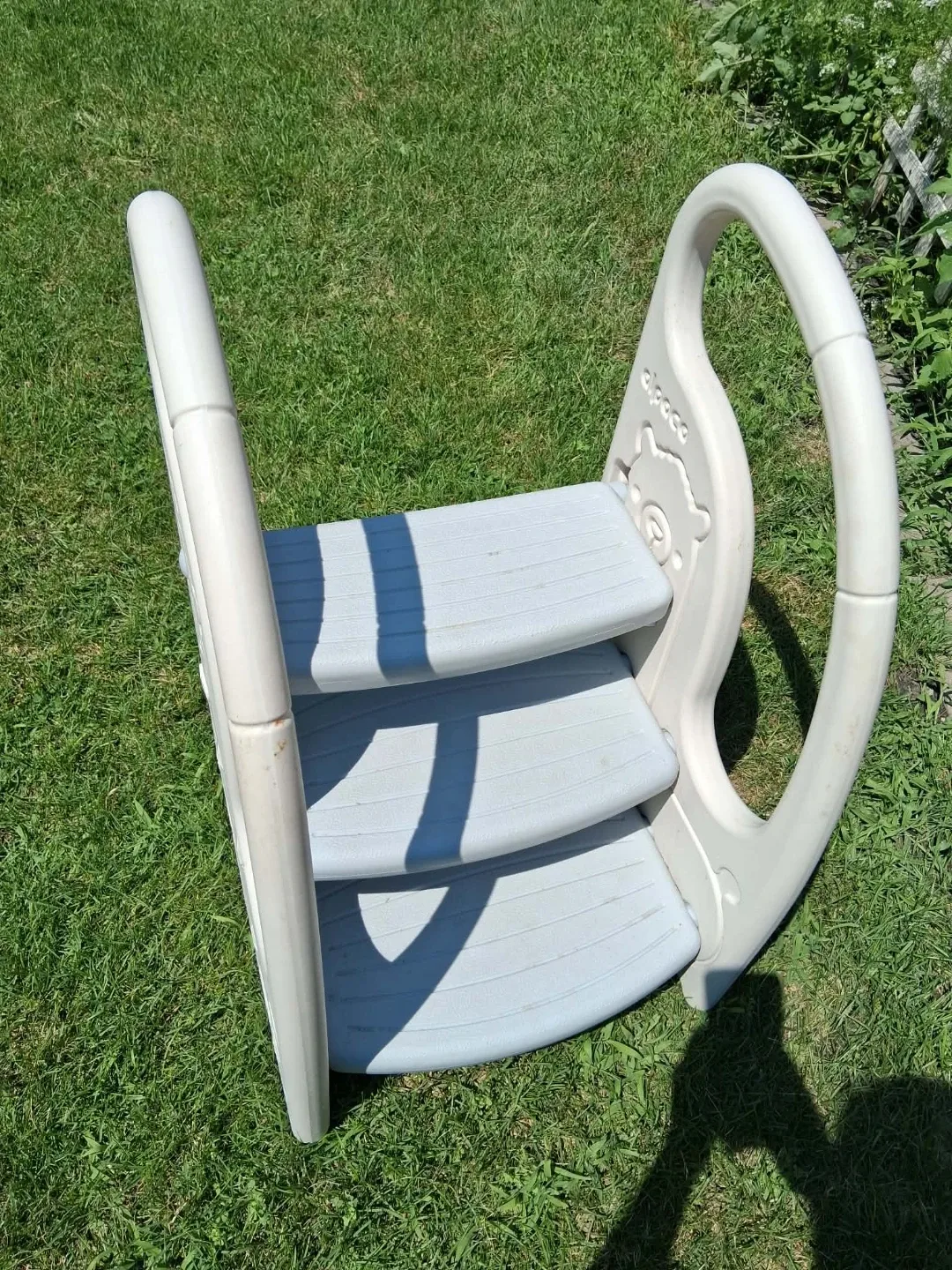Alpaca 3-Step Toddler Step Stool with Handles - photo 3
