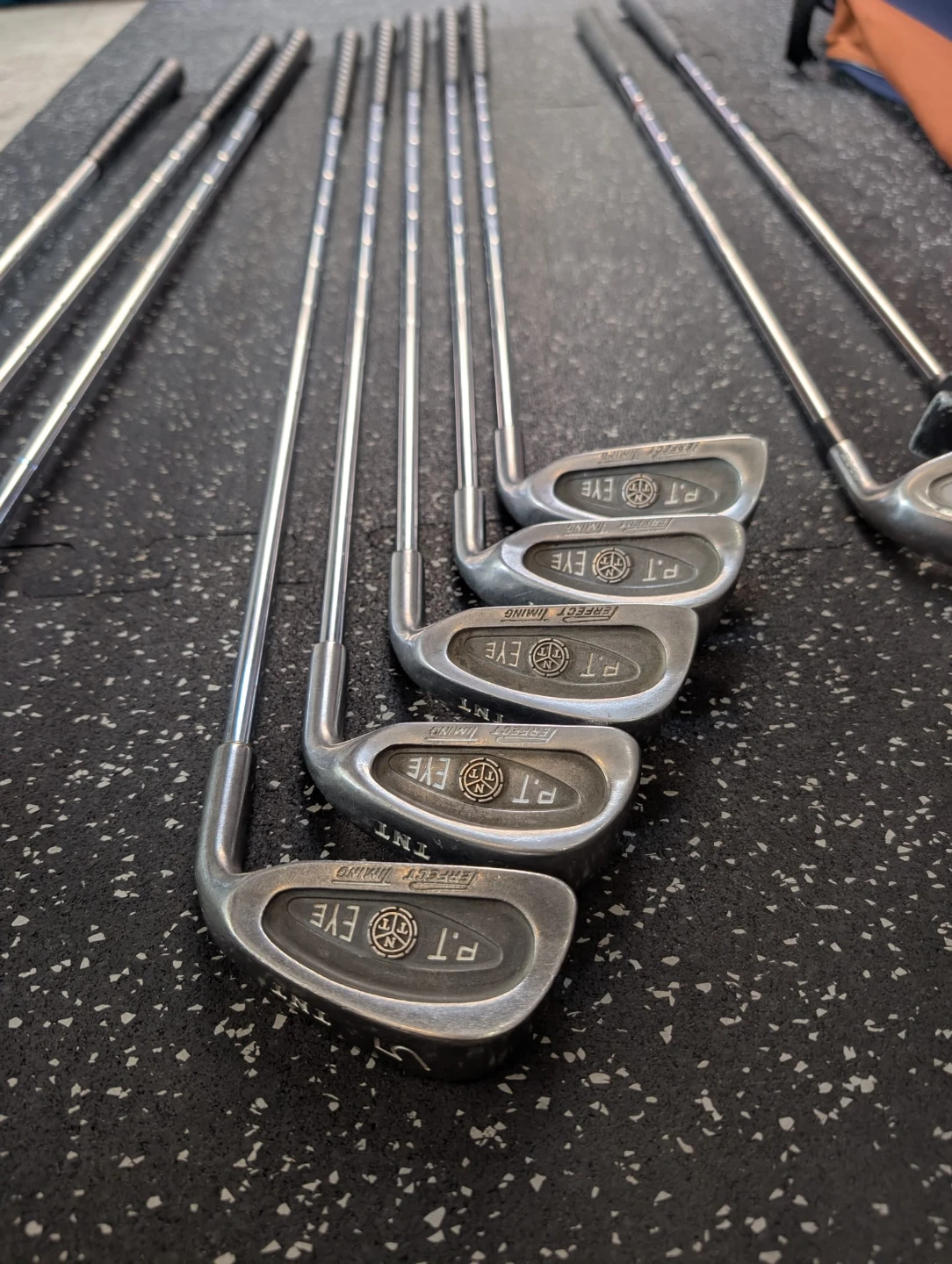 Men's right handed Golf Clubs with Bag - photo 3