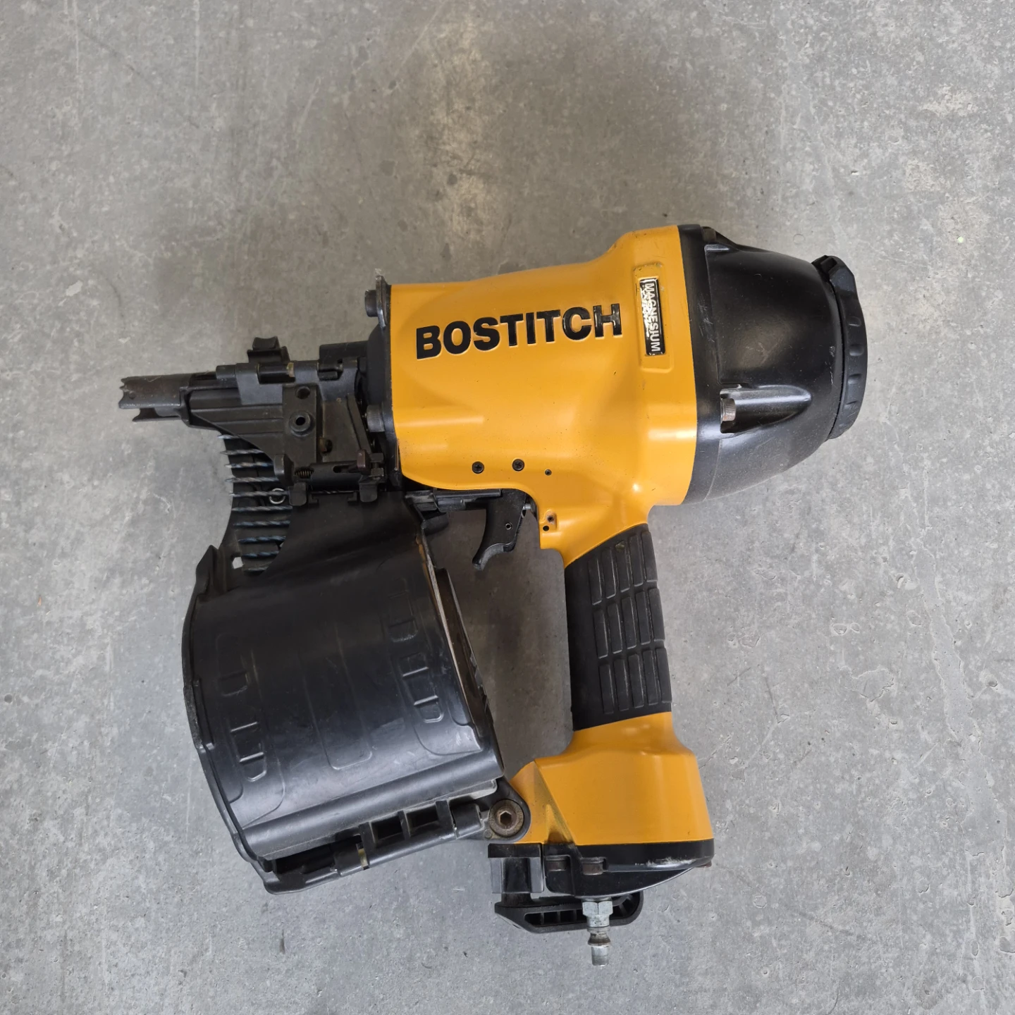 BOSTITCH Coil Roofing Nailer - photo 5