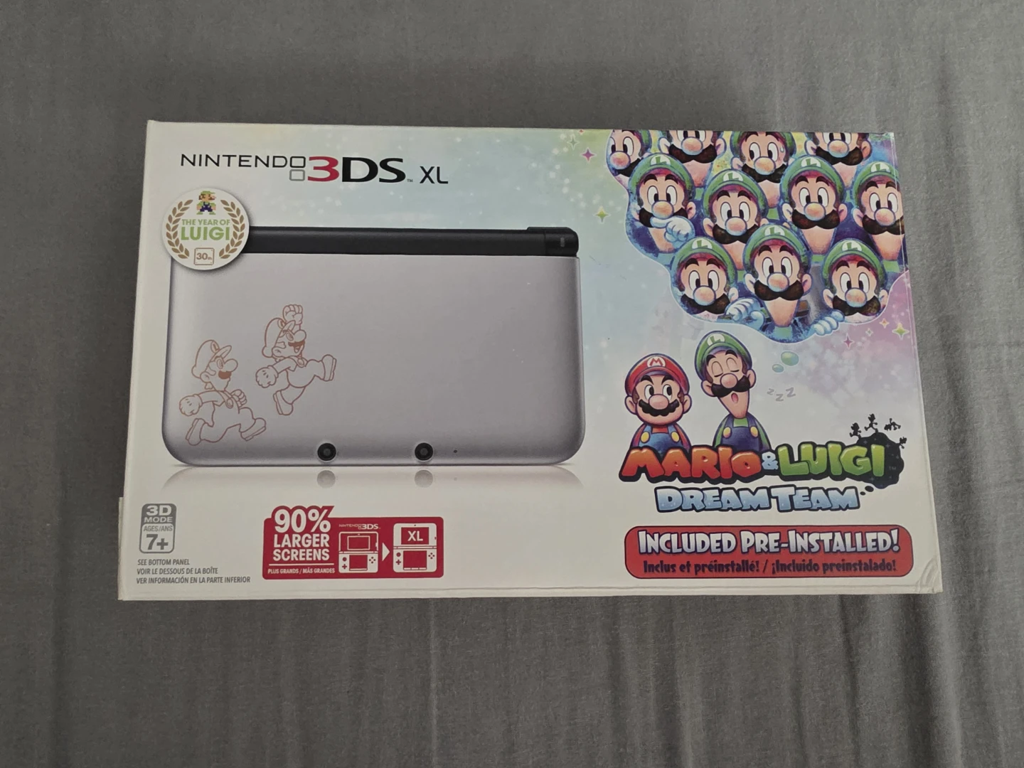 Nintendo 3DS XL Mario & Luigi Dream Team Bundle