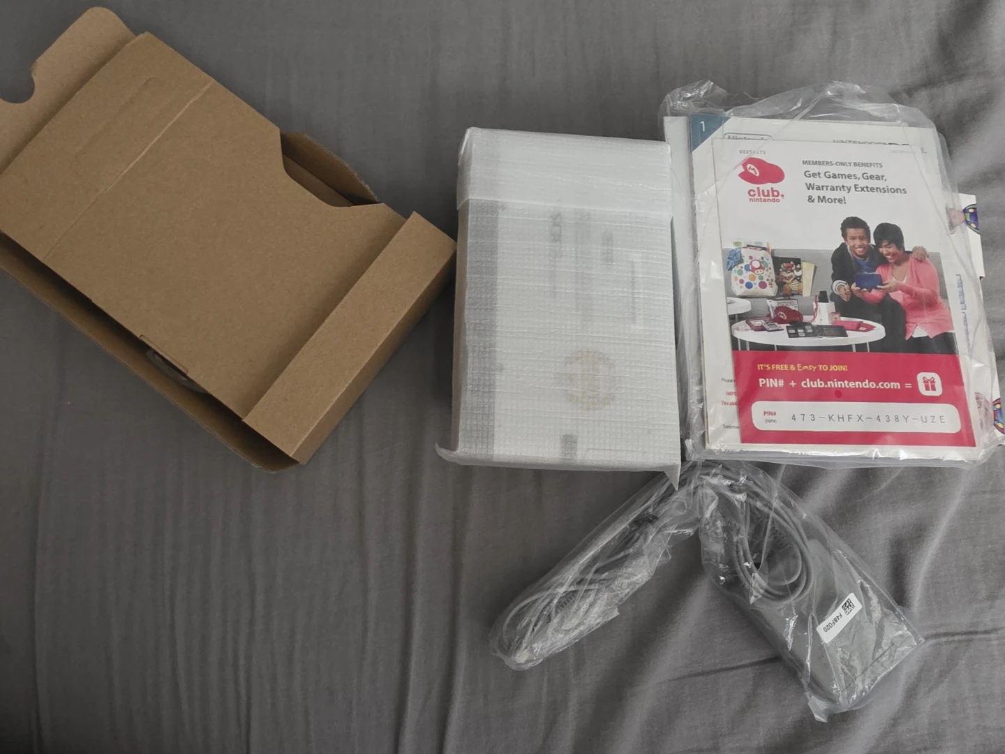 Nintendo 3DS XL Mario & Luigi Dream Team Bundle - photo 5