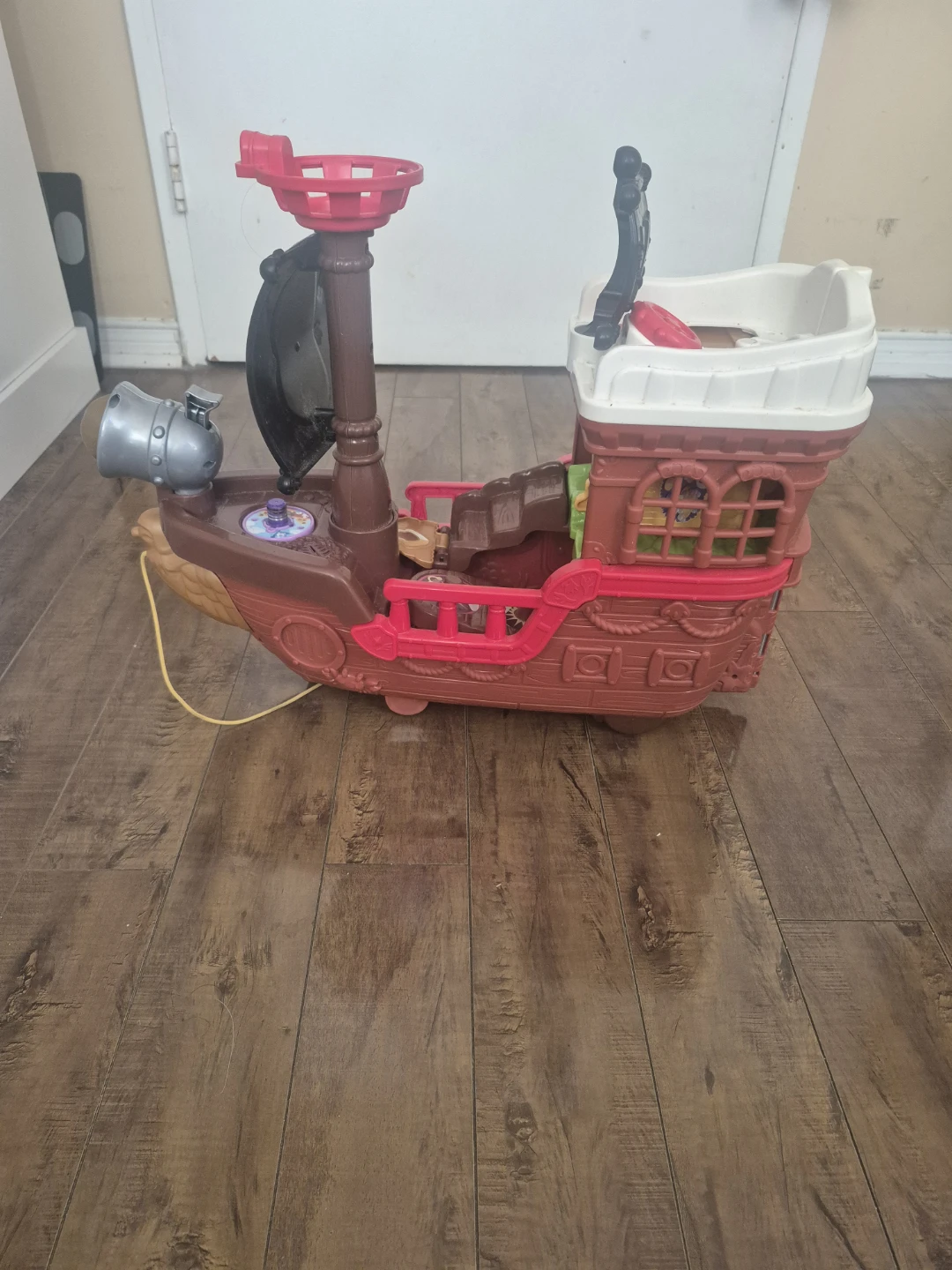 Fisher-Price Pull-Along Elephant & Pirate Ship Toy Set - photo 4