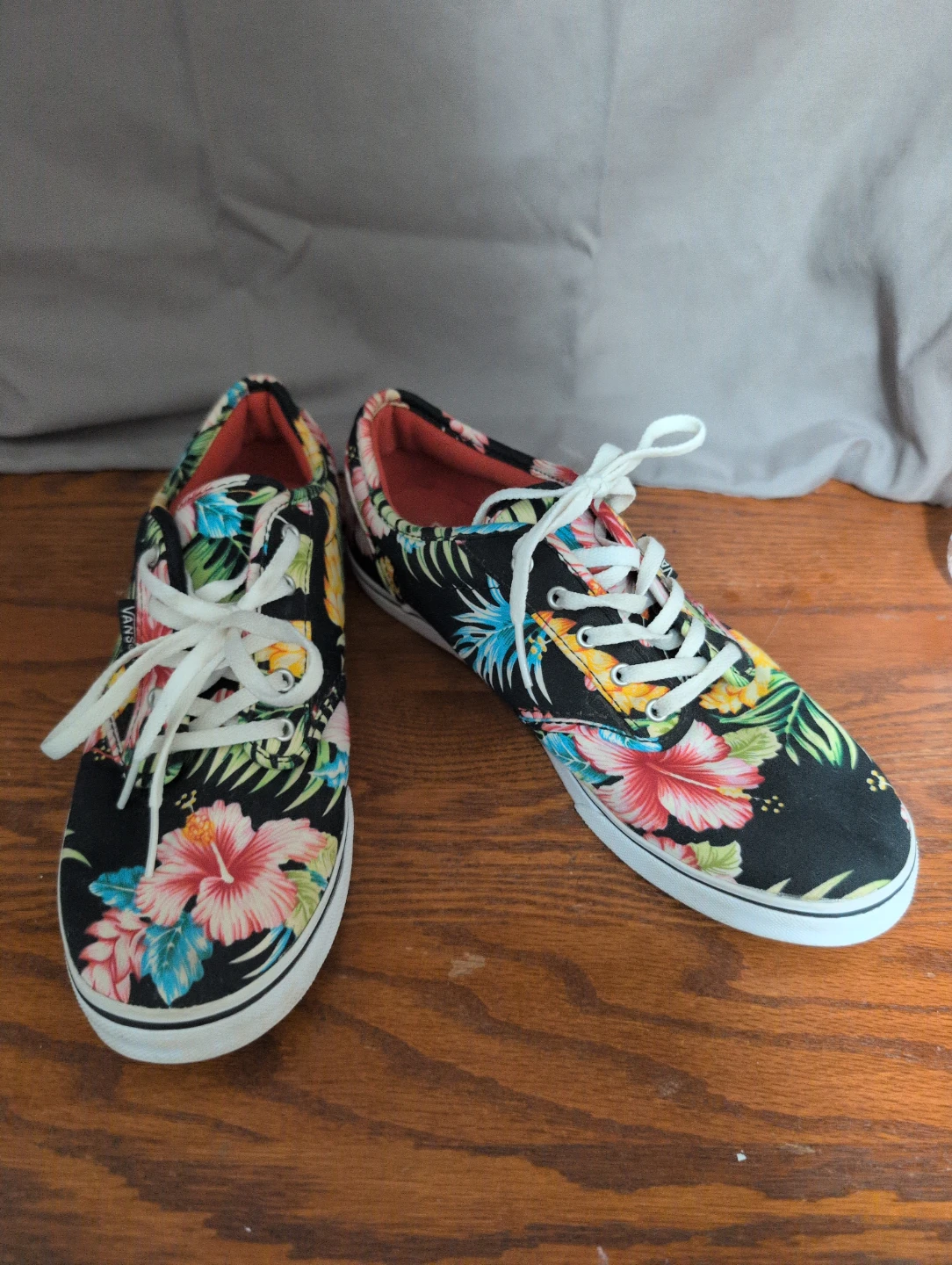 Vans "Tropical" Low Top Sneakers - photo 2