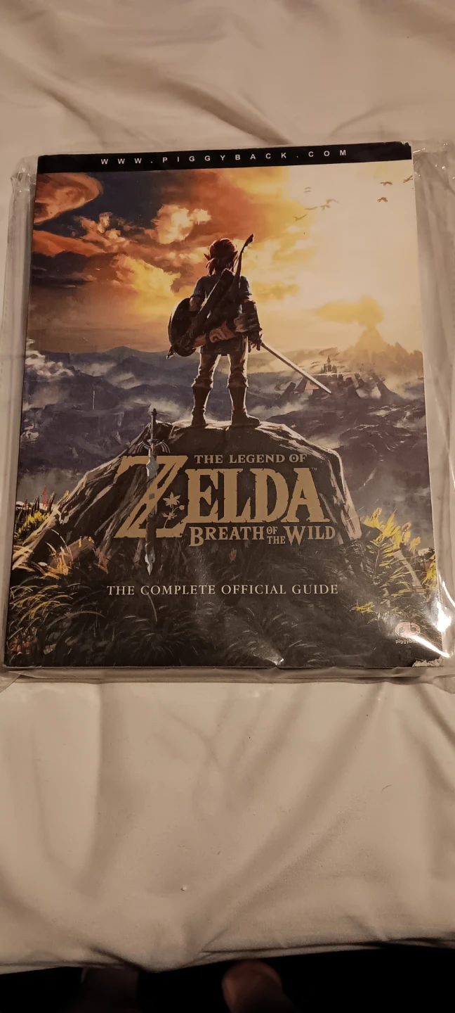 The Legend of Zelda: Breath of the Wild Complete Official Guide