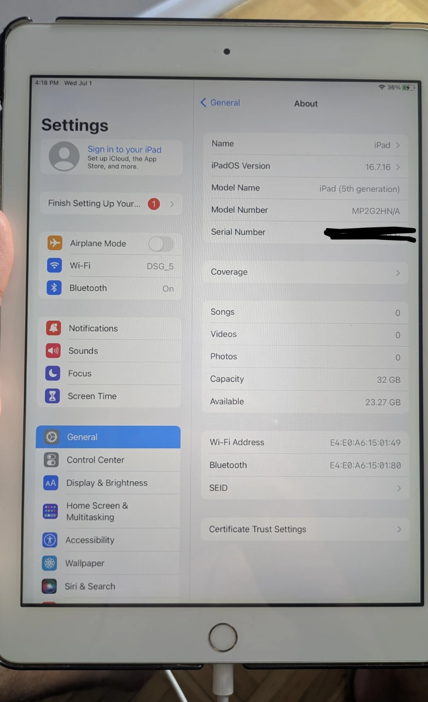Apple iPad (5th Gen) 32GB Silver