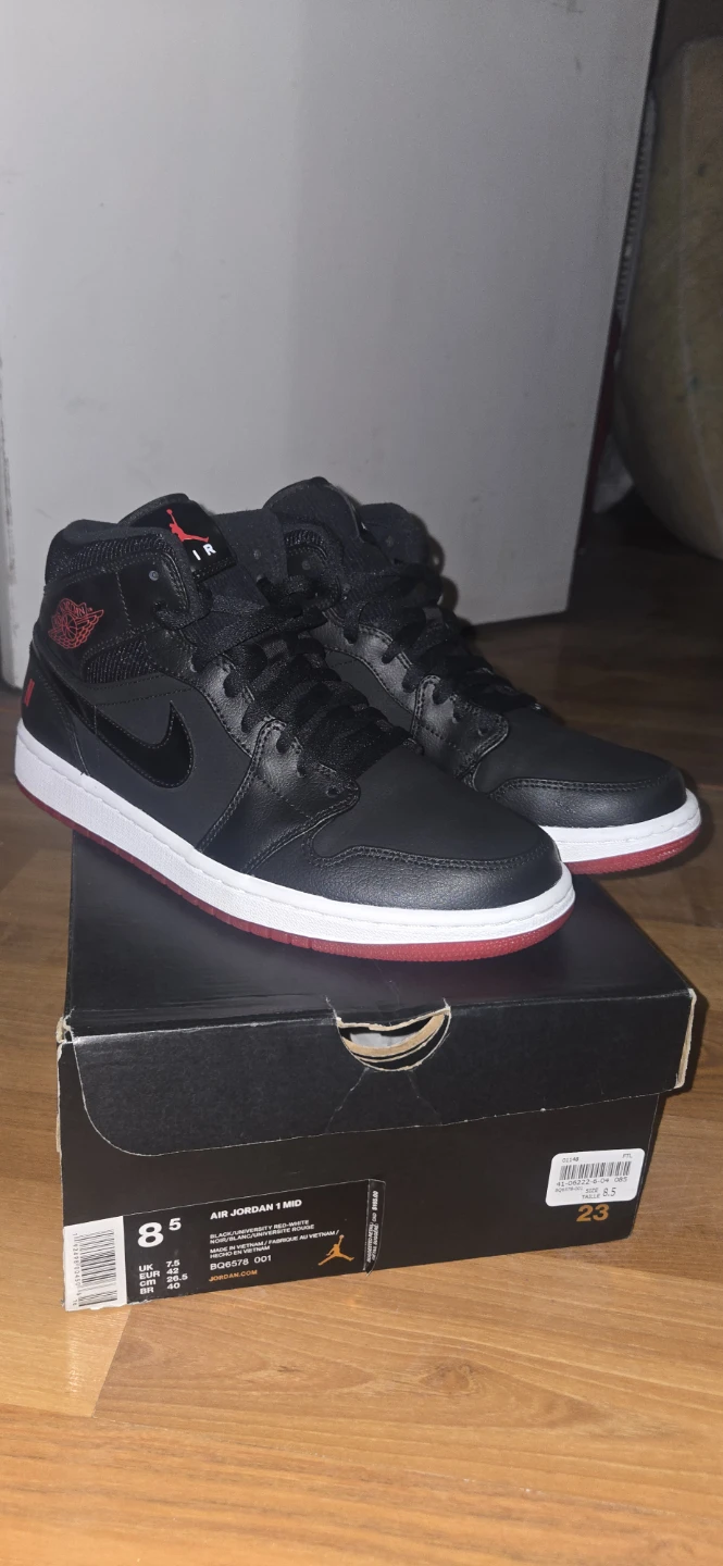 Air Jordan 1 Mid Black Red Shoes