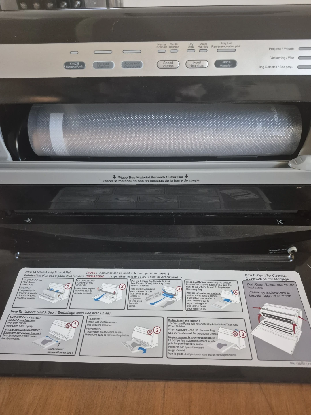 FoodSaver V3460 Vacuum Sealer - photo 2