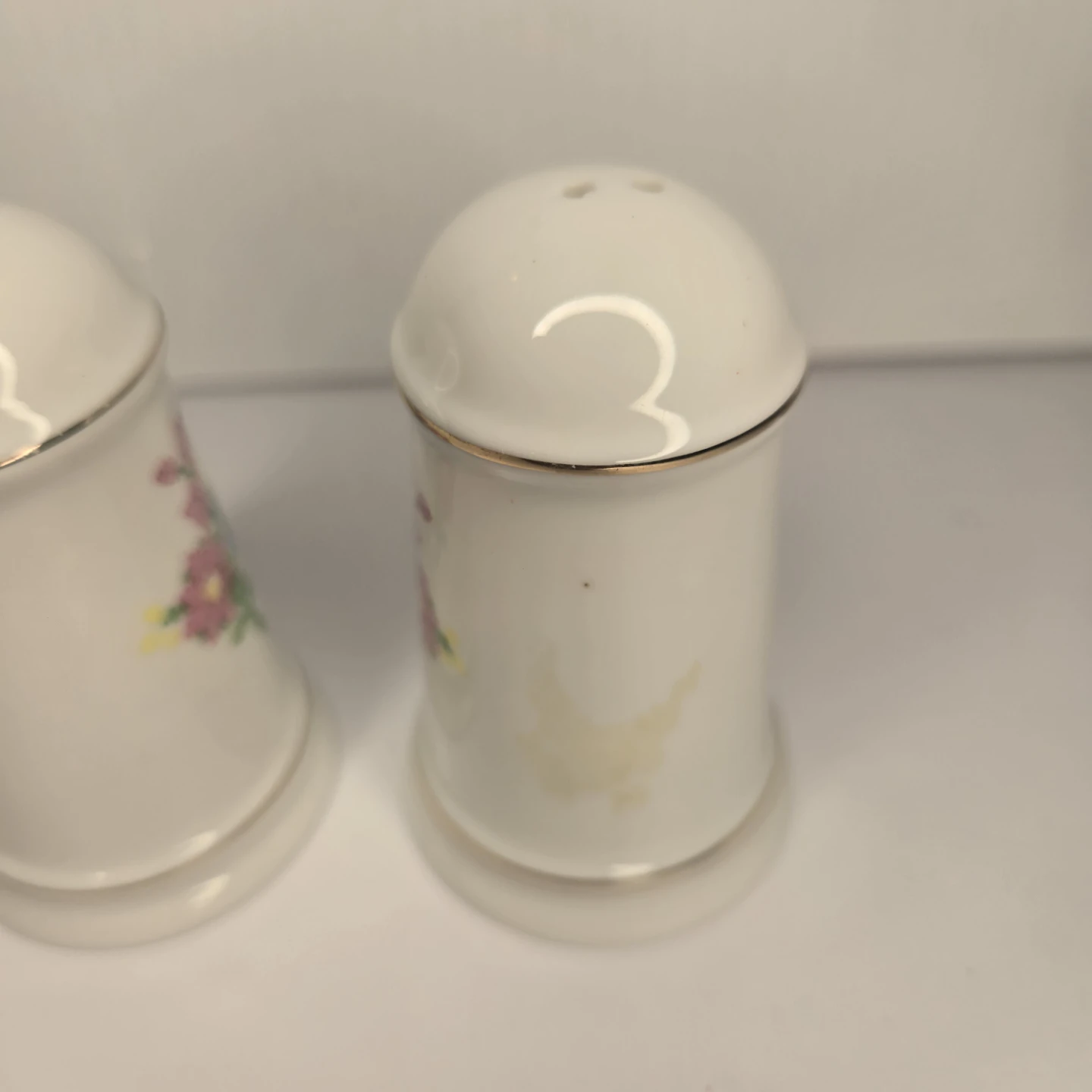 Vintage Floral Salt and Pepper Shakers - photo 5
