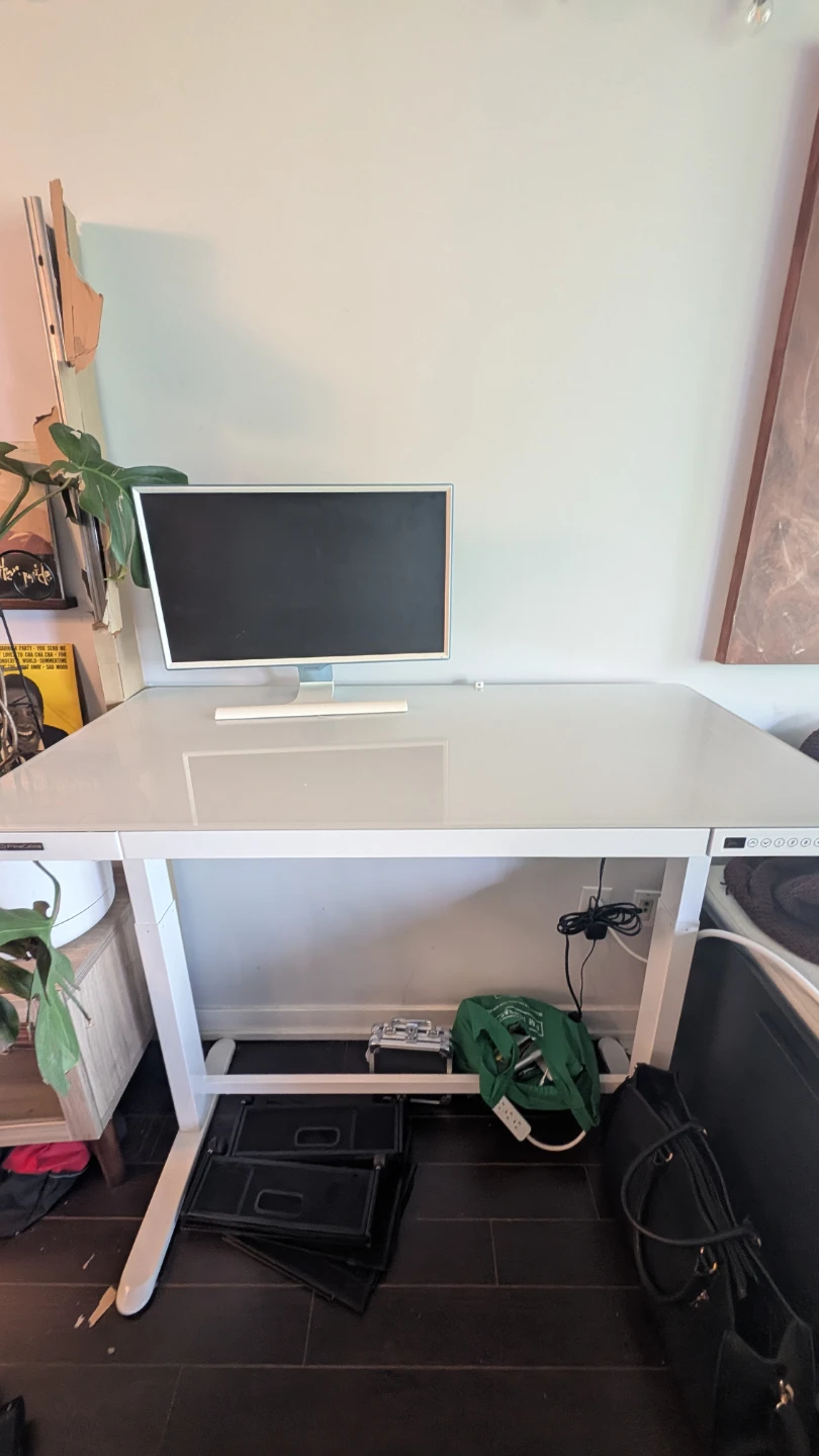 PrimeCables White Glass Electric Standing Desk - photo 3