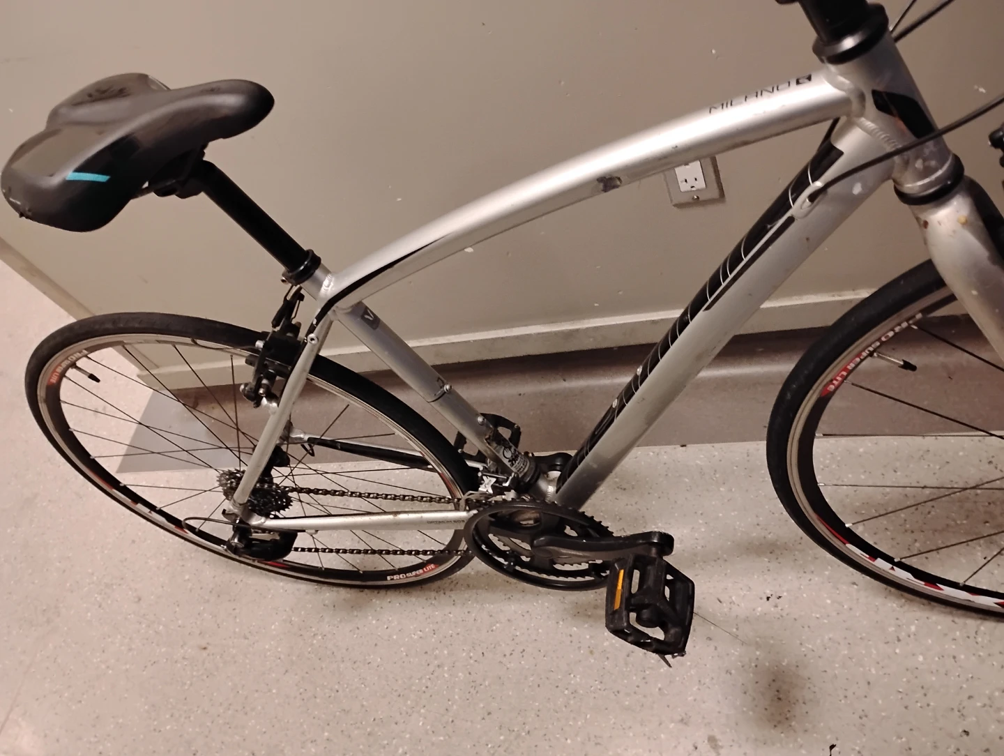 Silver Milano B Road Bike