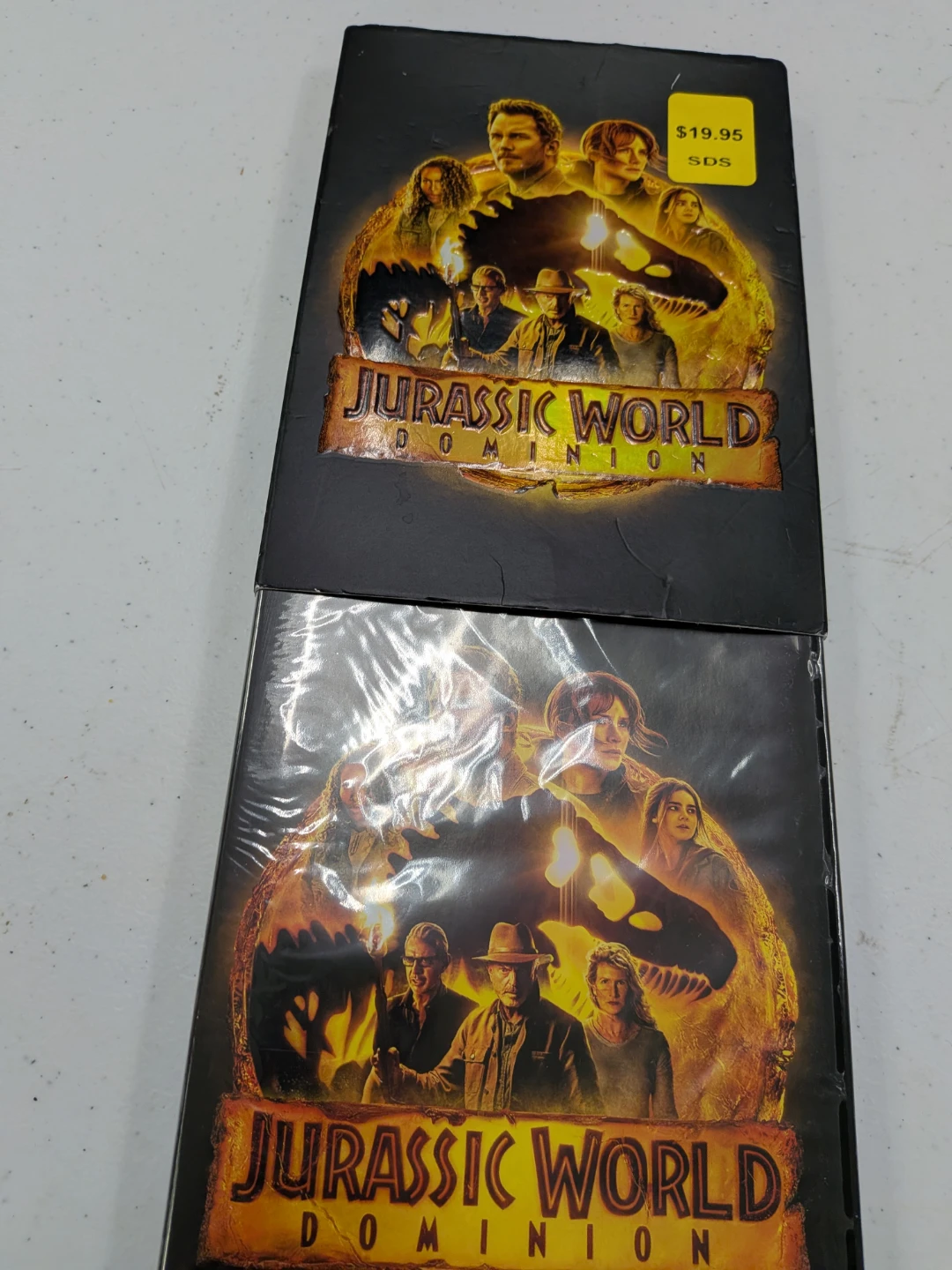 Jurassic World Dominion DVD - photo 2