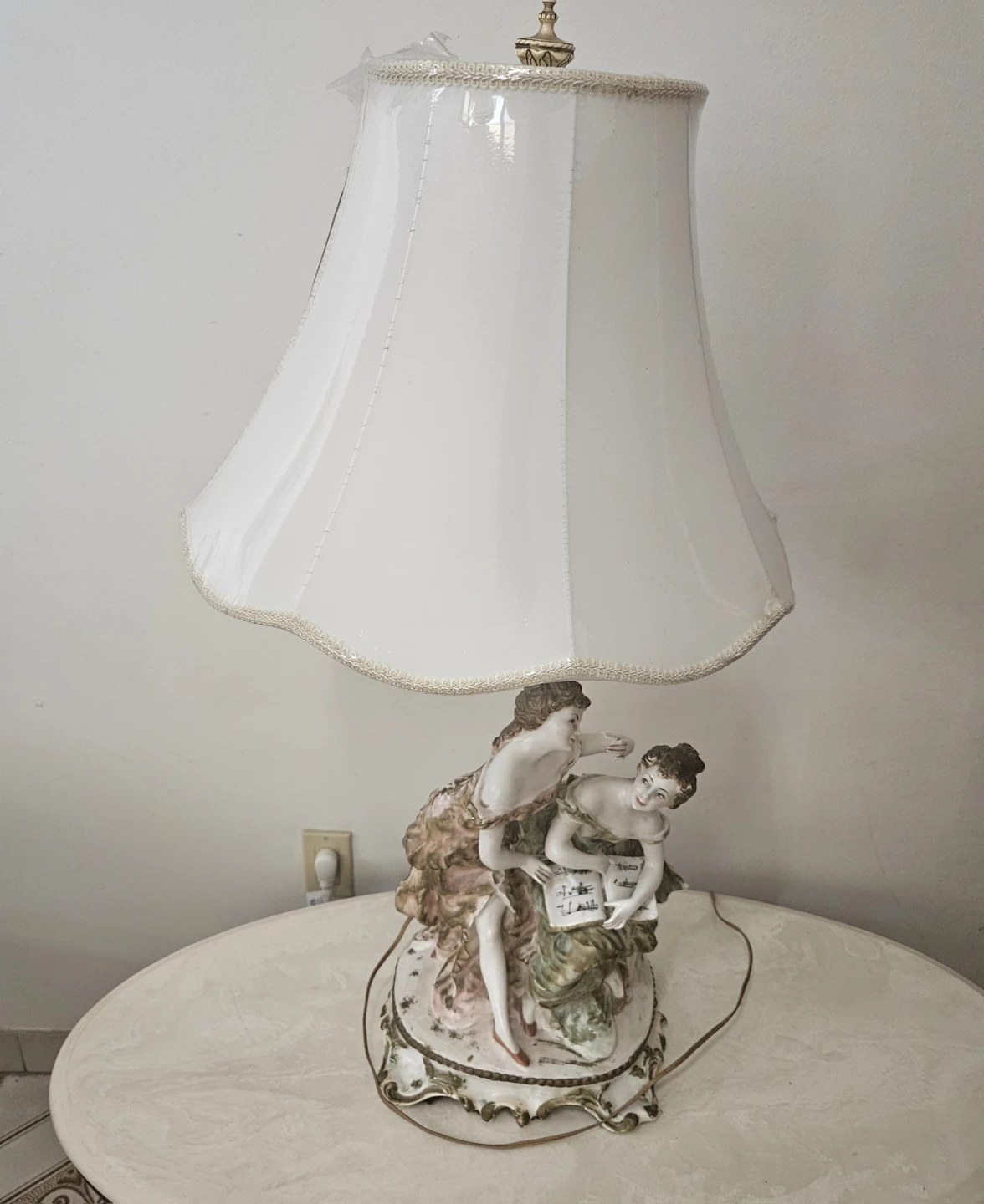 Large vintage italian lamp