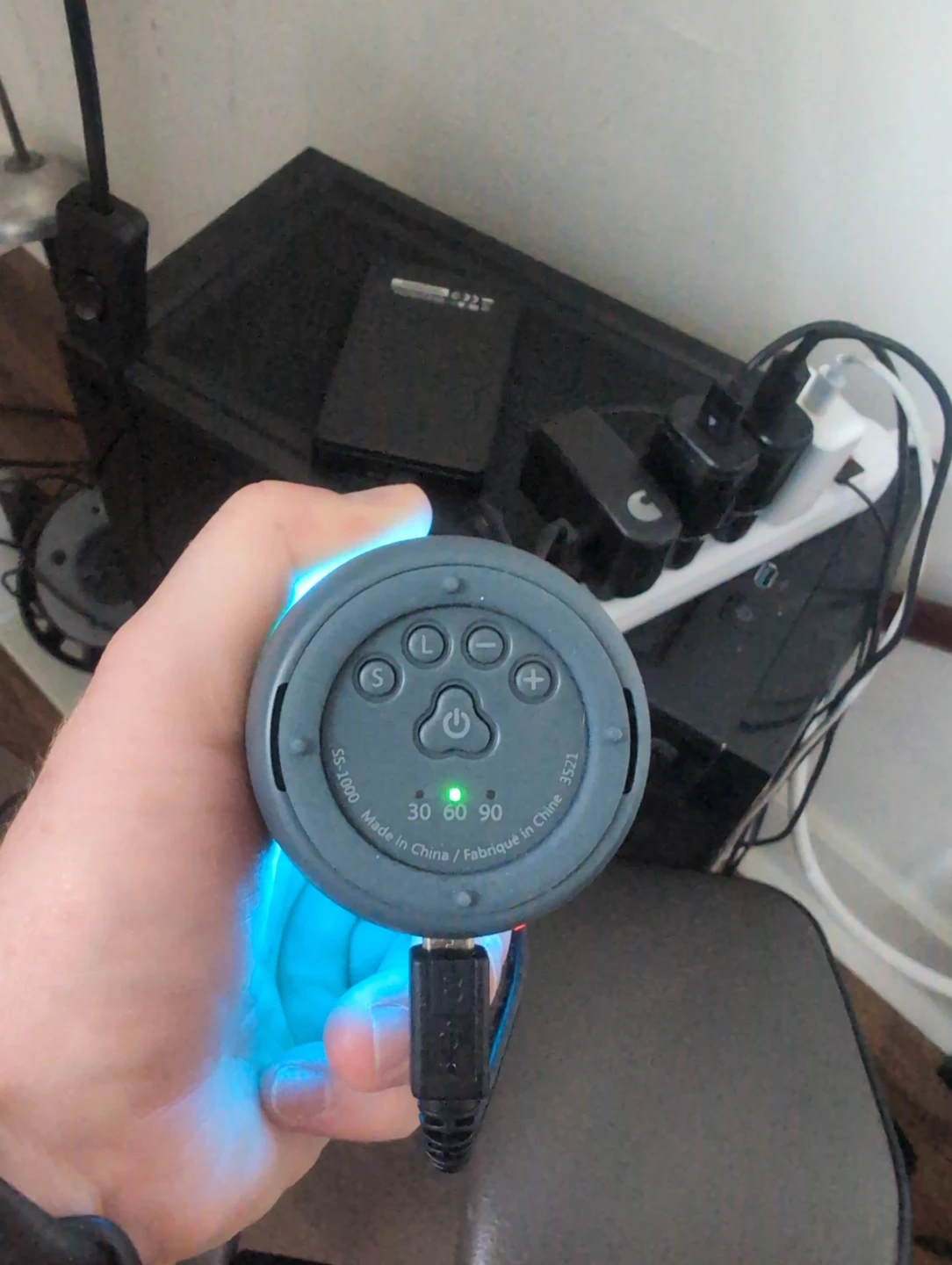 Portable night light and white noise/sleep sound machine - photo 4