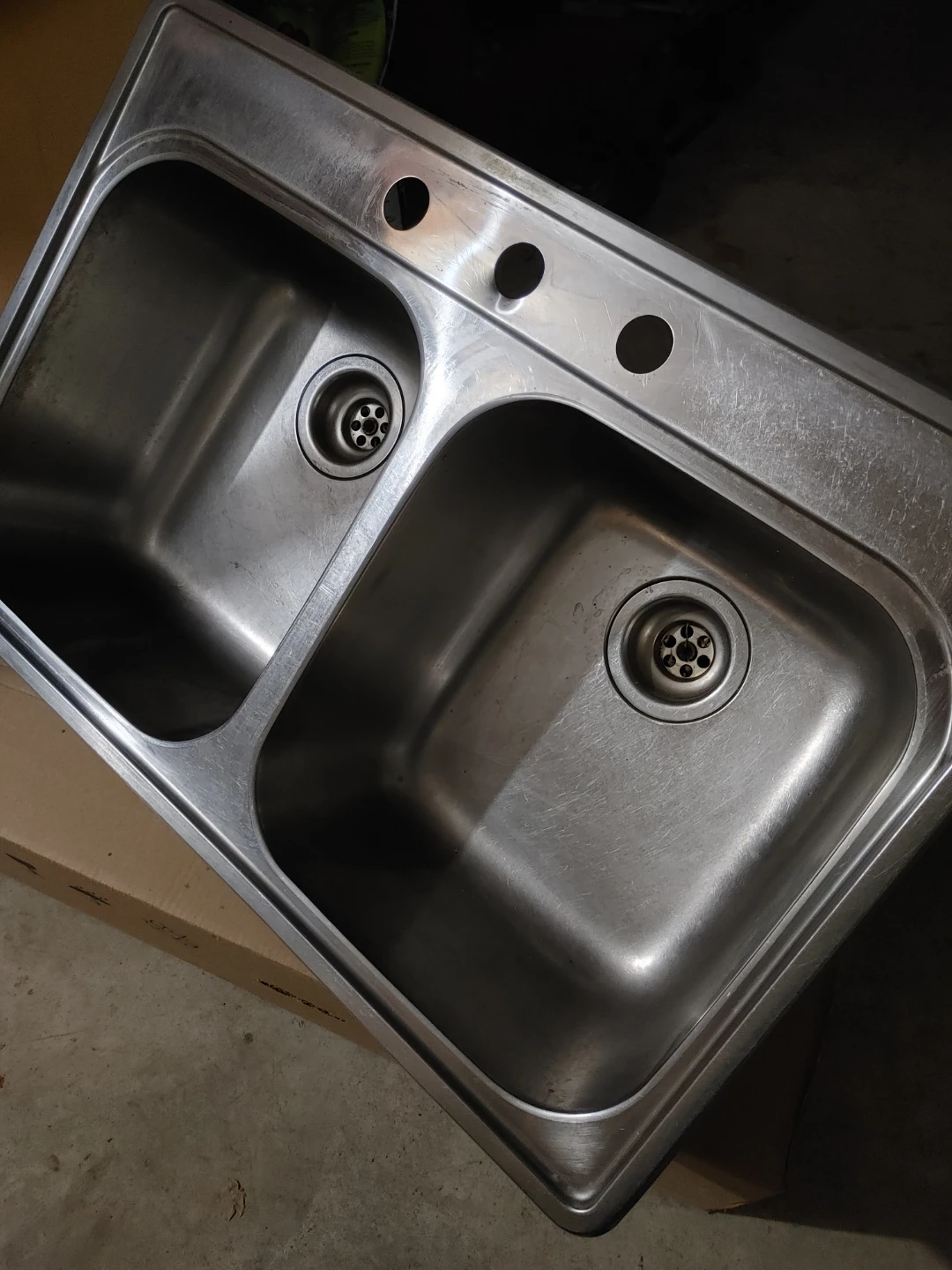 Kitchen Sink (Double Bowl)