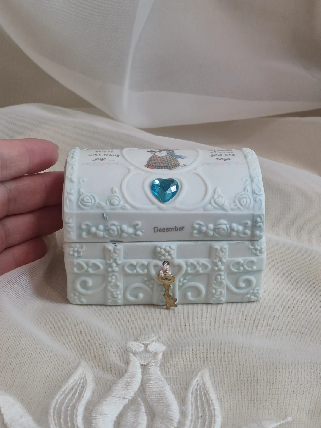 Porcelain Precious Moments December Birthday Trinket.. - photo 5