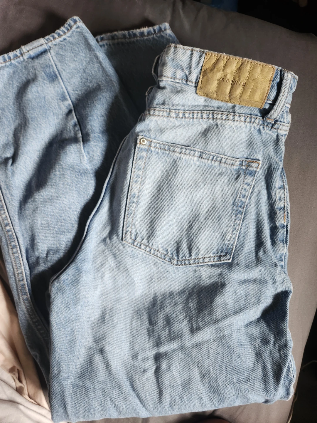 H&M Barrel Loose Fit High Waist Jeans - photo 3