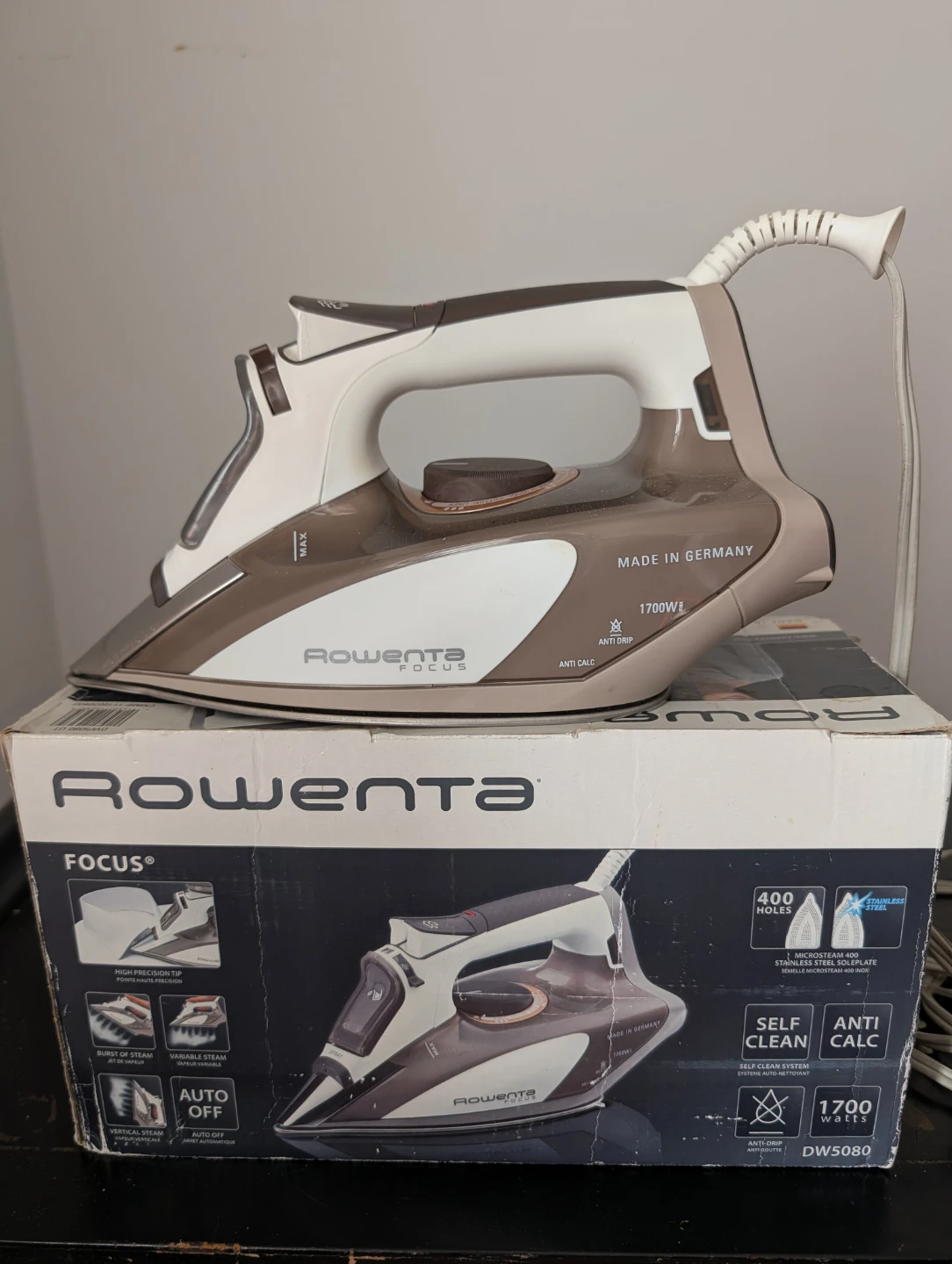 Rowenta Focus Steam Iron DW5080 - photo 2