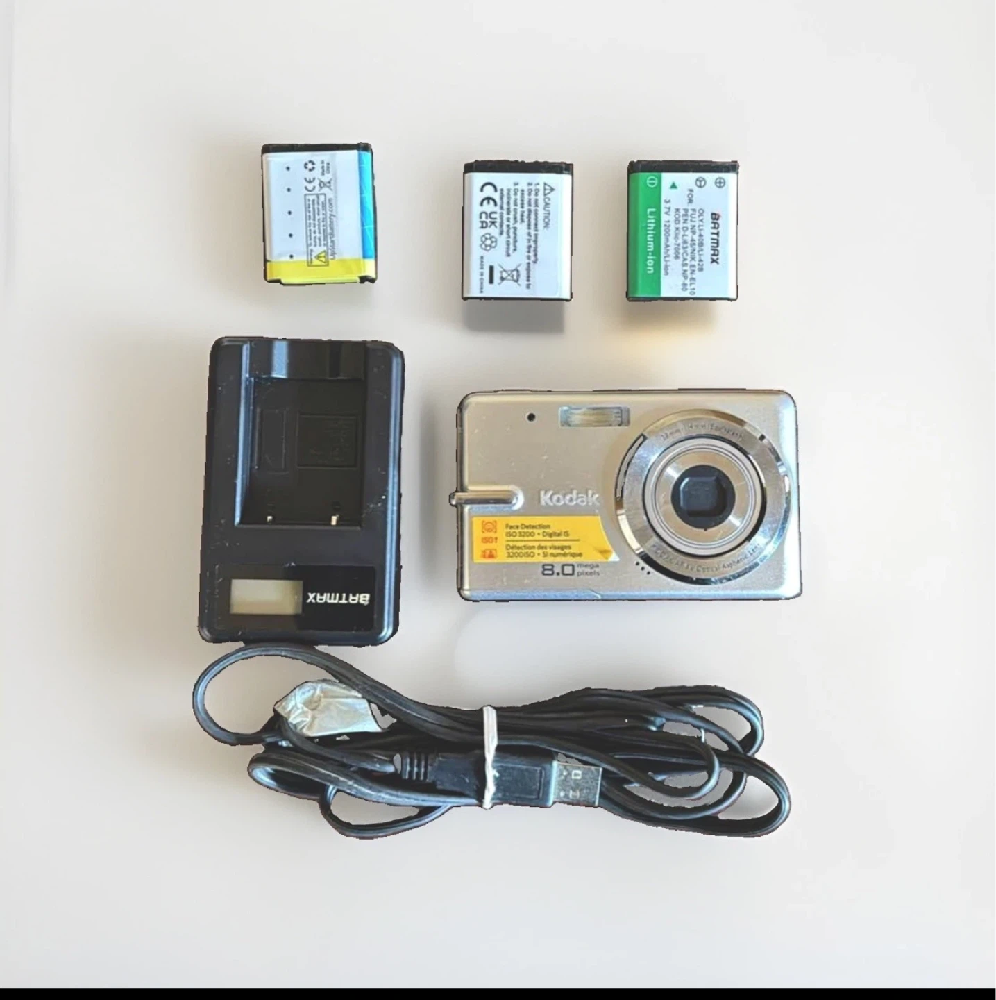 Kodak EasyShare M883 Digital Camera for parts & Repair
