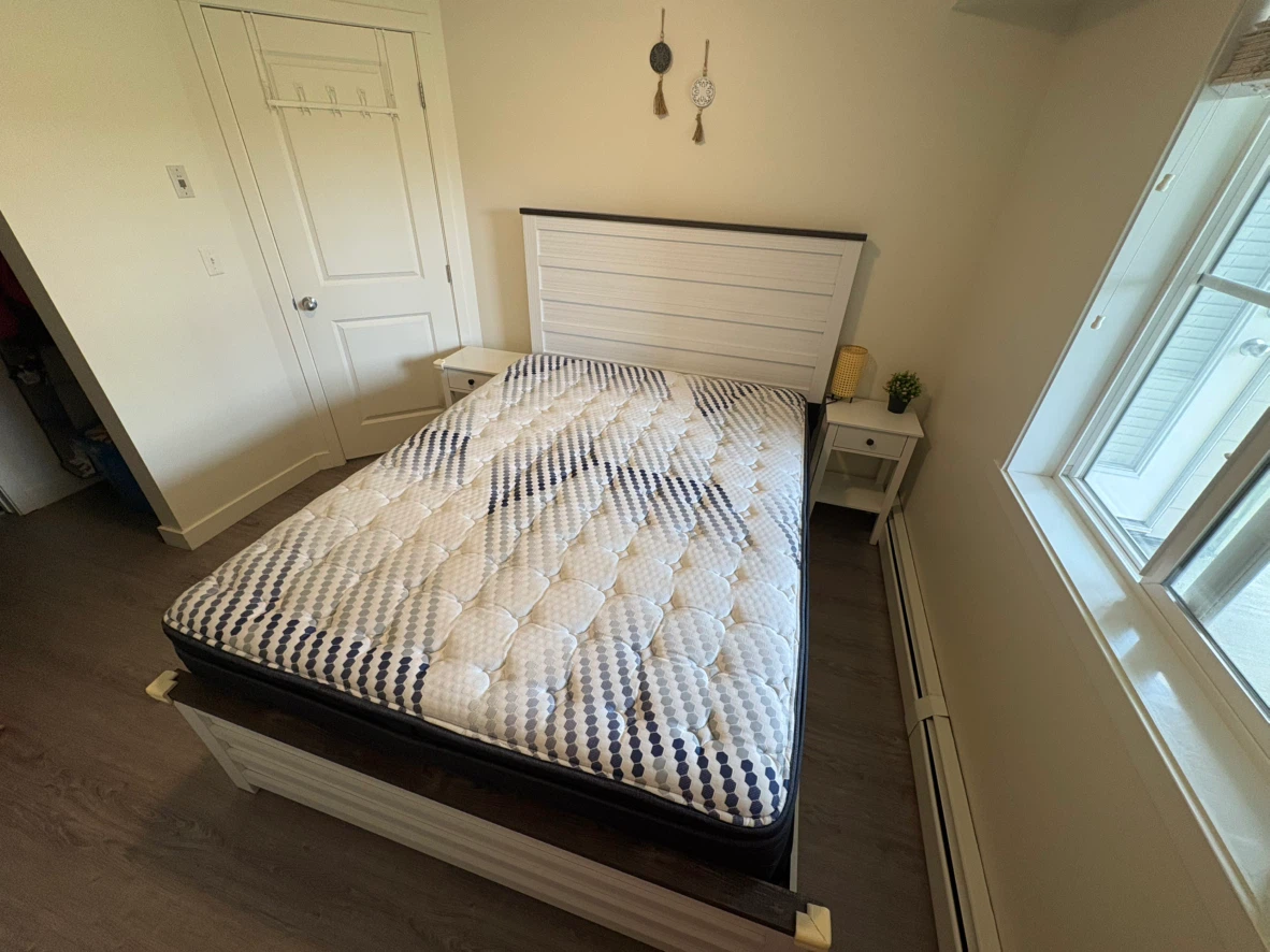 Queen Size bed, box and  Mattress with Blue and White Pattern. - photo 2