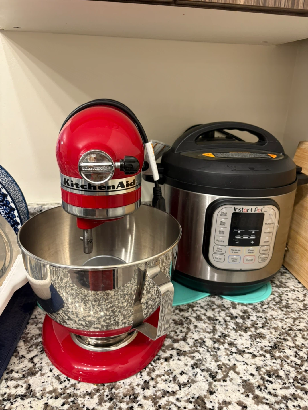 Instant Pot Duo 7-in-1 Electric Pressure Cooker& Stand Mixer