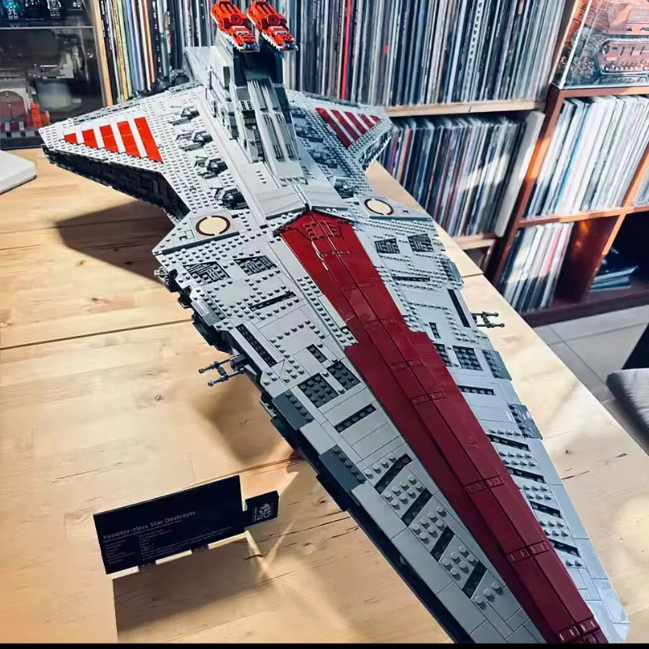 Star Wars Venator-Class Republic Attack Cruiser Set - photo 2