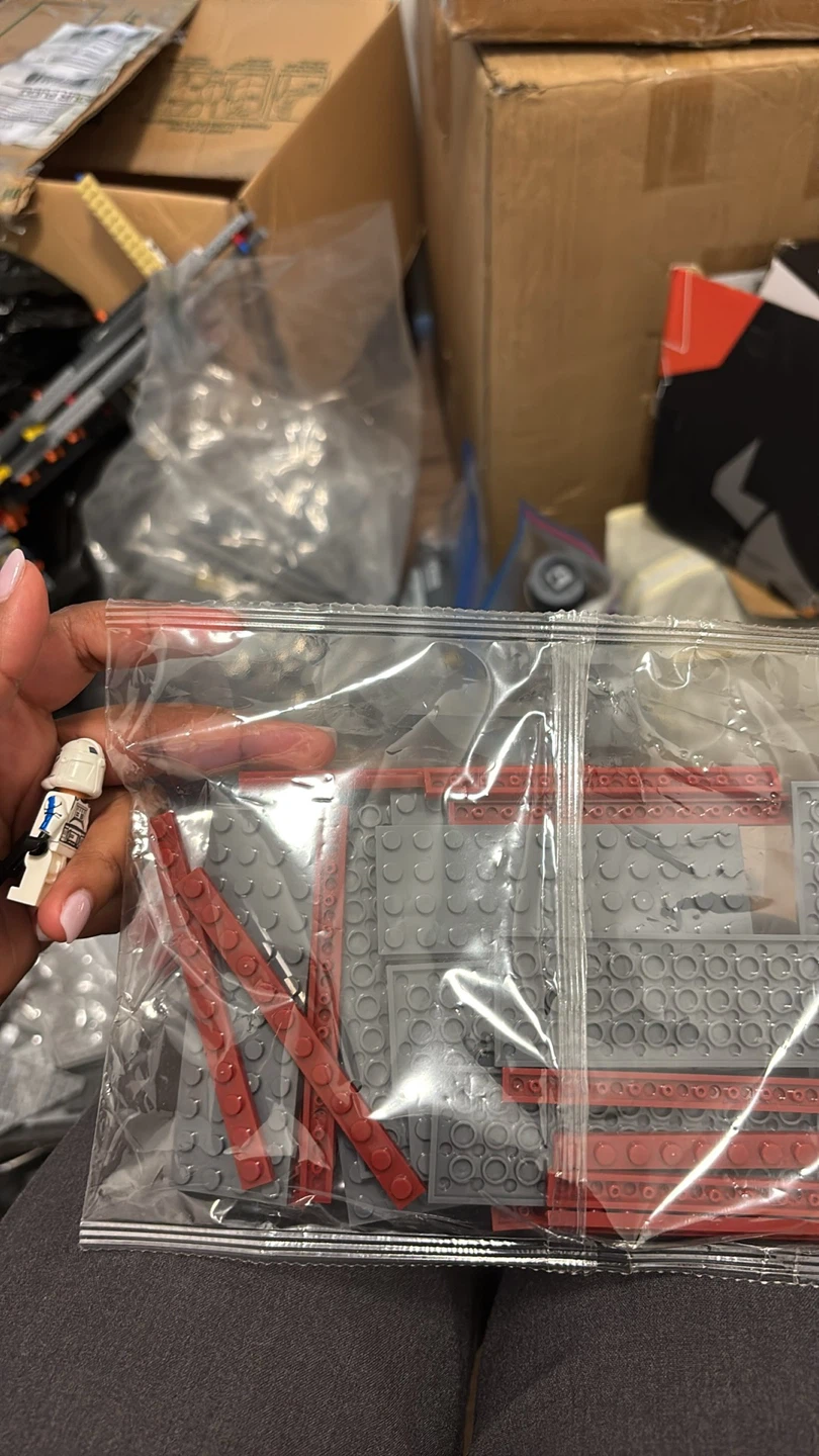 Star Wars Venator-Class Republic Attack Cruiser Set - photo 3