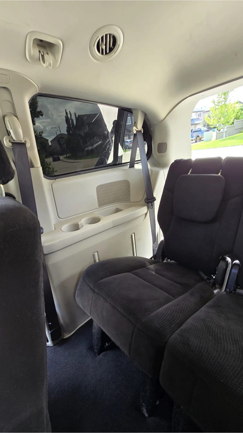 Dodge Grand Caravan Minivan - photo 5