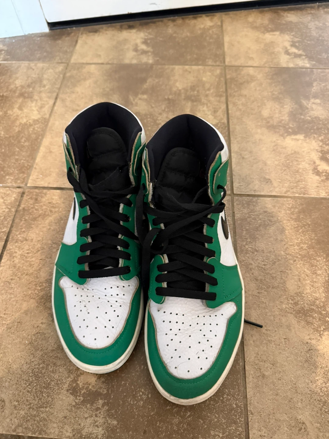 Air Jordan 1 High OG Lucky Green Sneakers