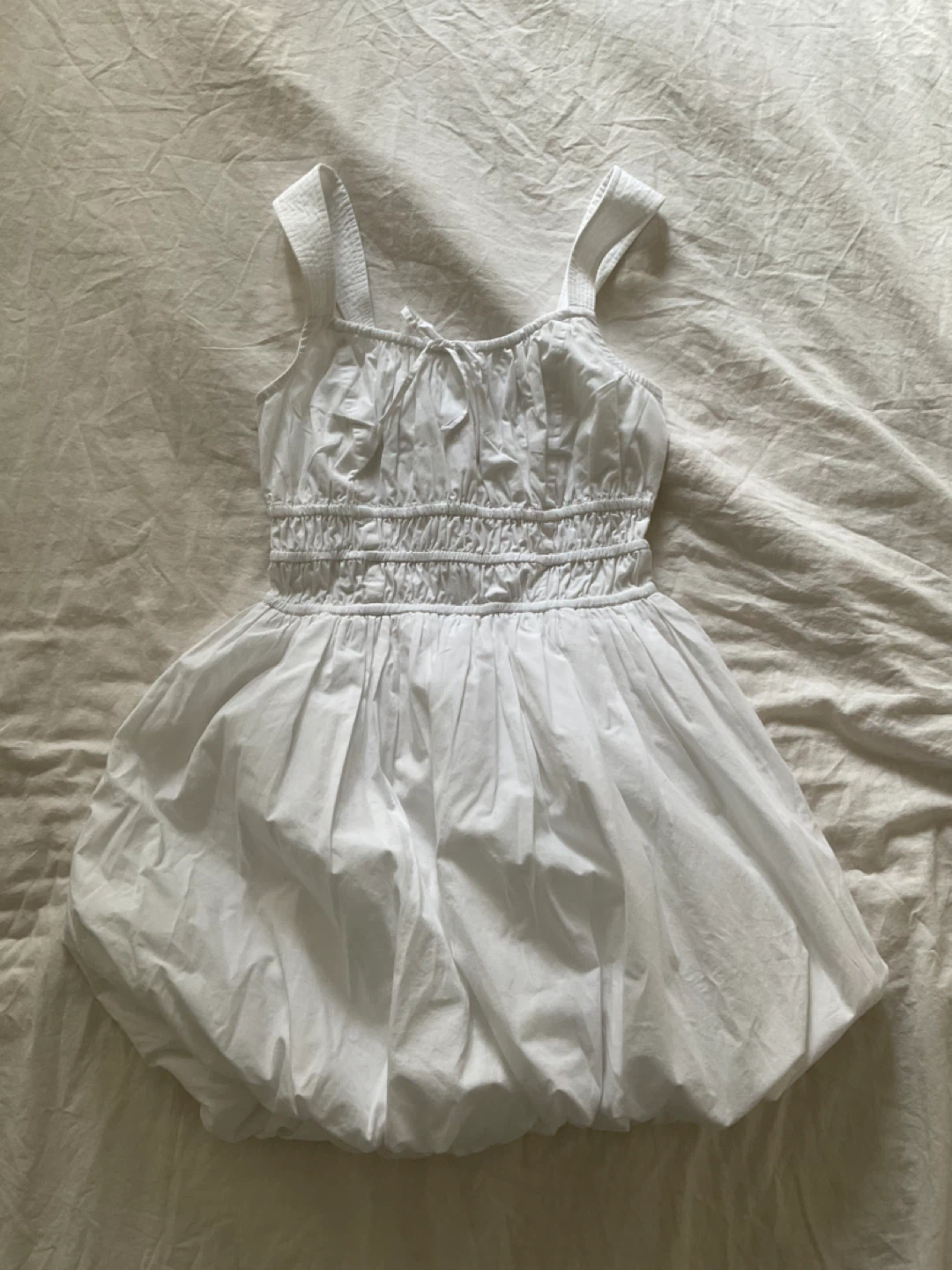 New ! Aritzia Martine White Bubble Dress
